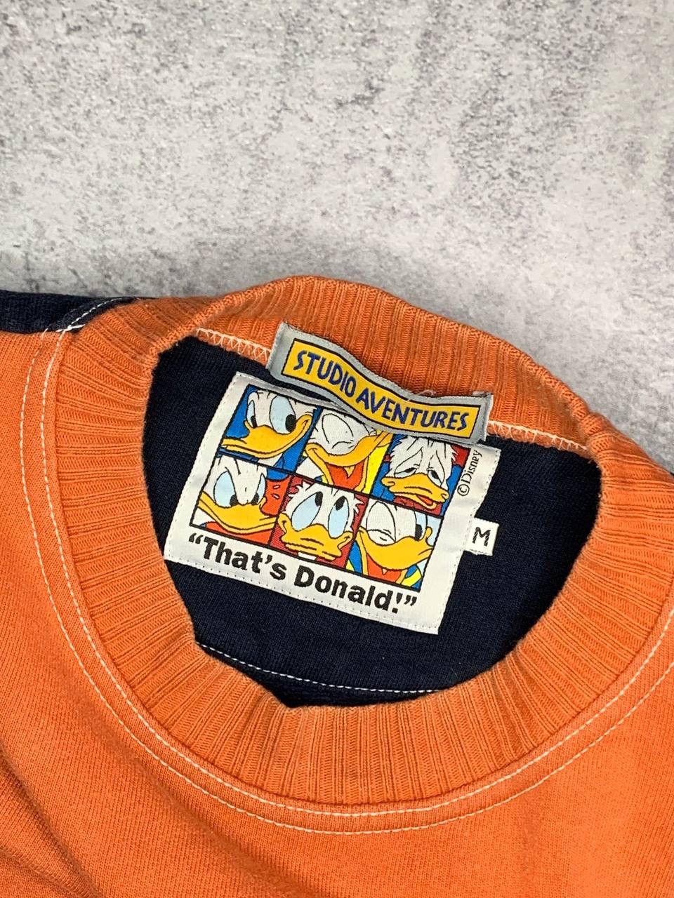 Disney × Vintage Crazy Vintage 90s Disney Donald Duck Sweatshirt Size US M / EU 48-50 / 2 - 11 Thumbnail