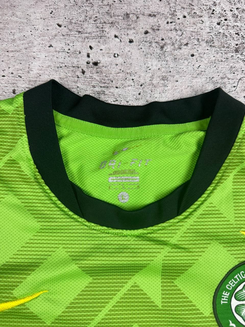 Nike 2010/11 Nike Celtic FC Away Soccer Jersey Size US L / EU 52-54 / 3 - 10 Thumbnail
