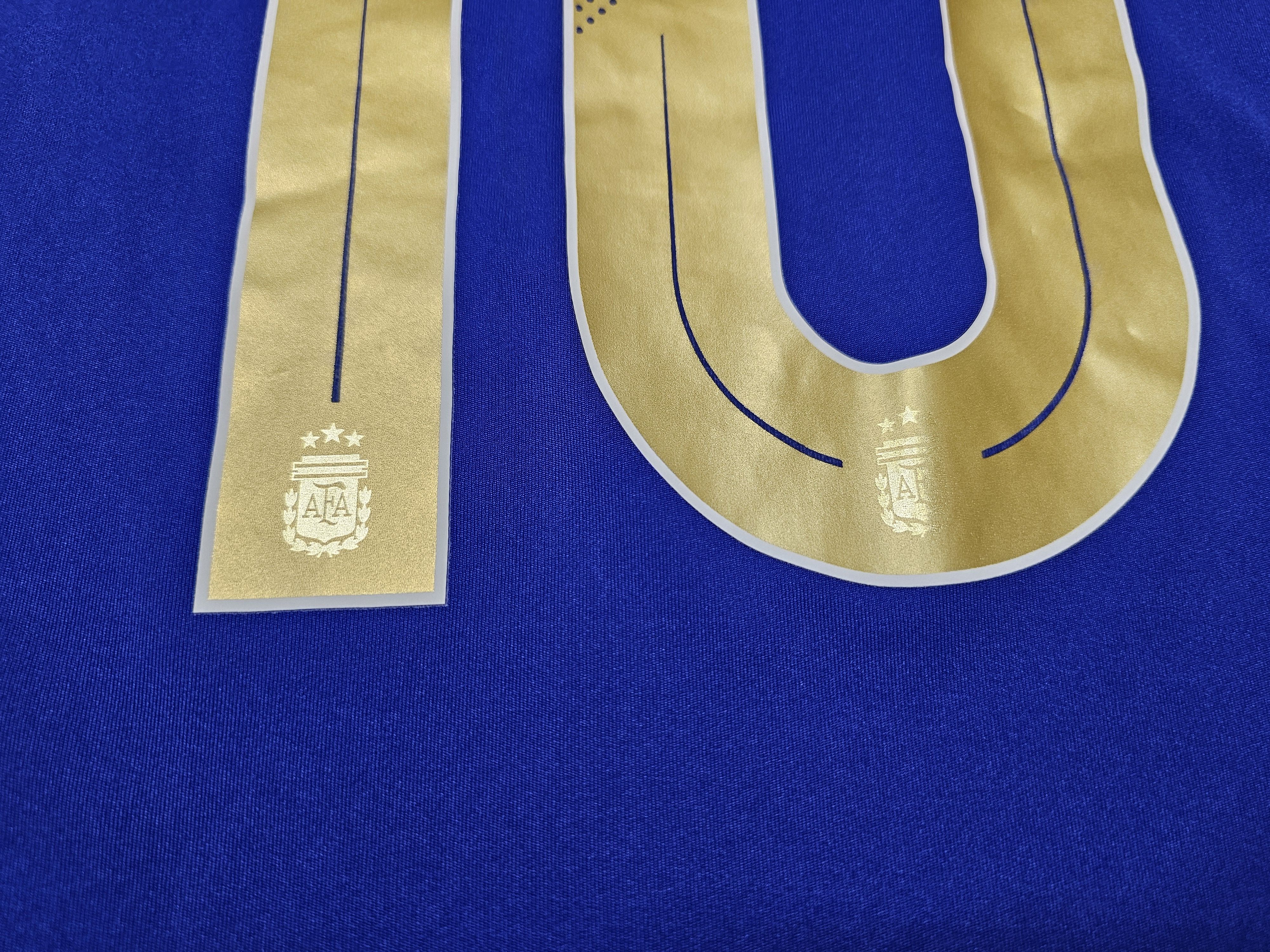 Adidas ARGENTINA 2024 2025 MESSI AWAY FOOTBALL SHIRT SOCCER JERSEY Size US M / EU 48-50 / 2 - 6 Thumbnail