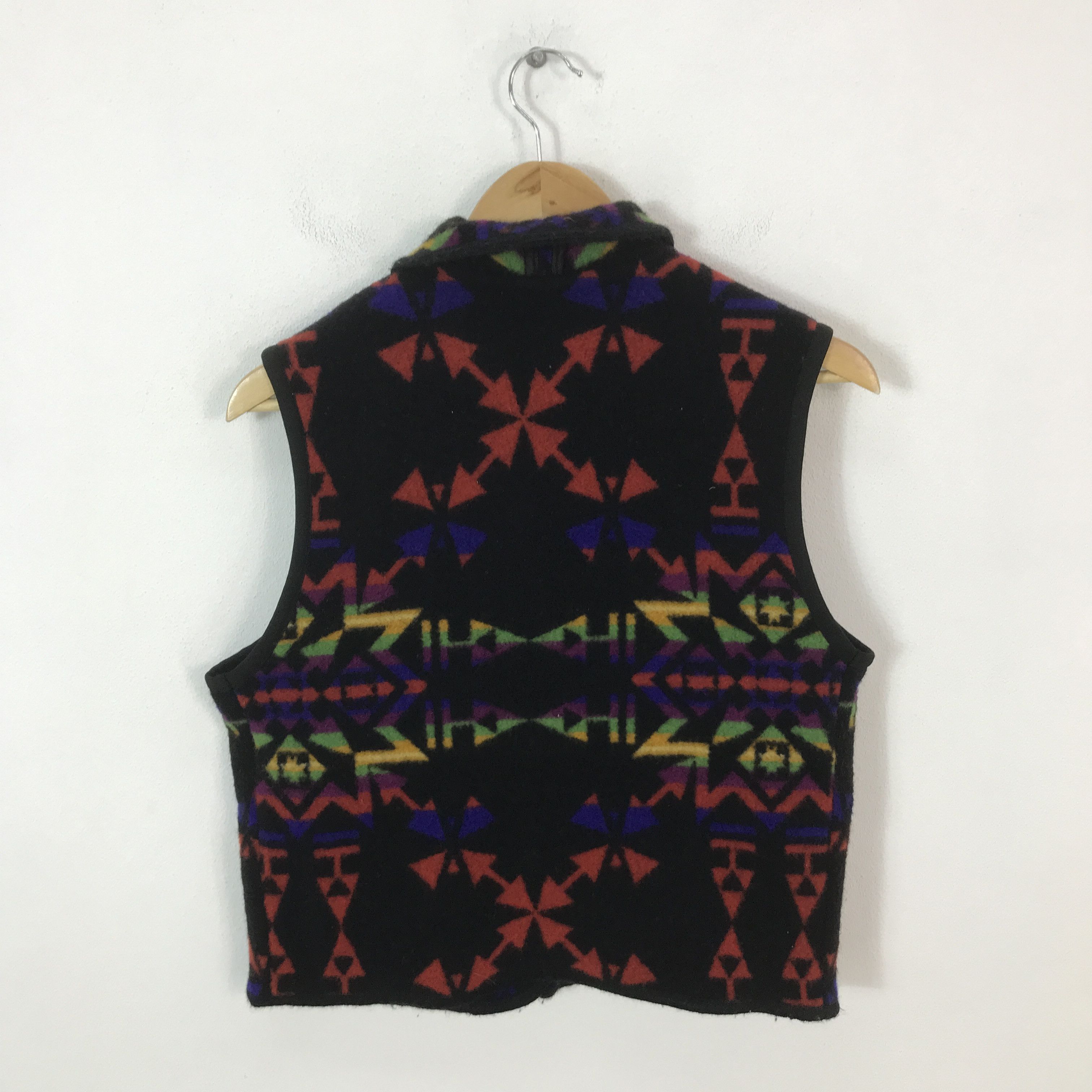 United Colors Of Benetton united colors of benetton Wool vest Size US M / EU 48-50 / 2 - 3 Thumbnail