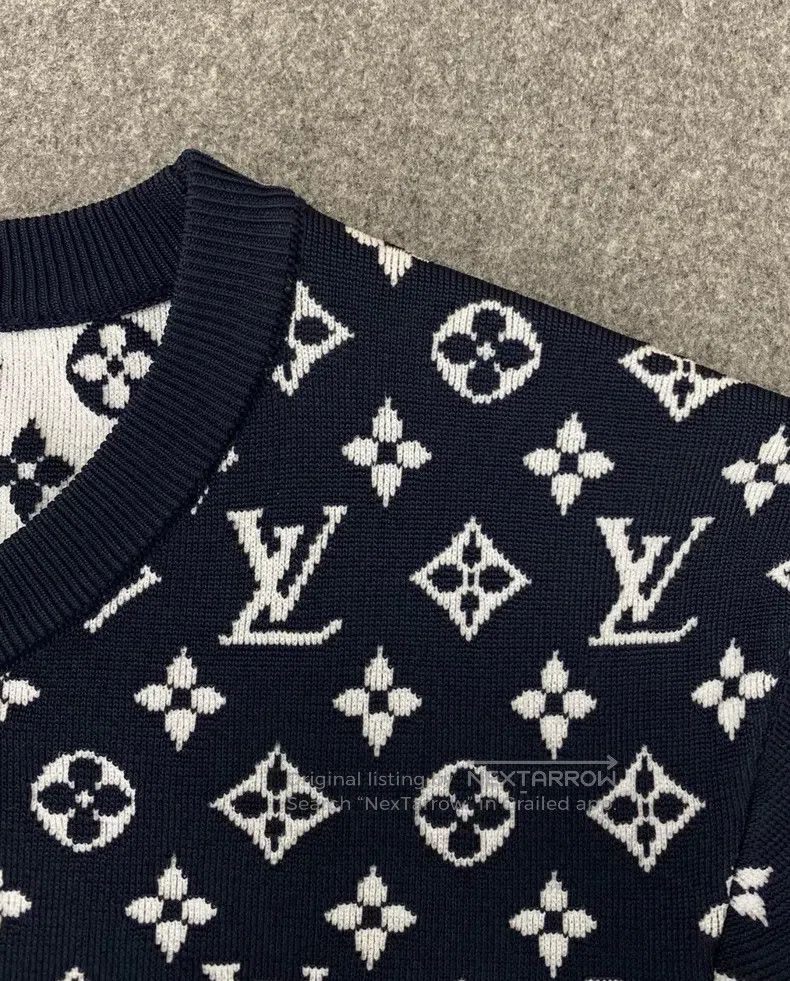 Louis Vuitton Louis Vuitton SS25 classic logo full print design short sl Size S / US 4 / IT 40 - 6 Thumbnail