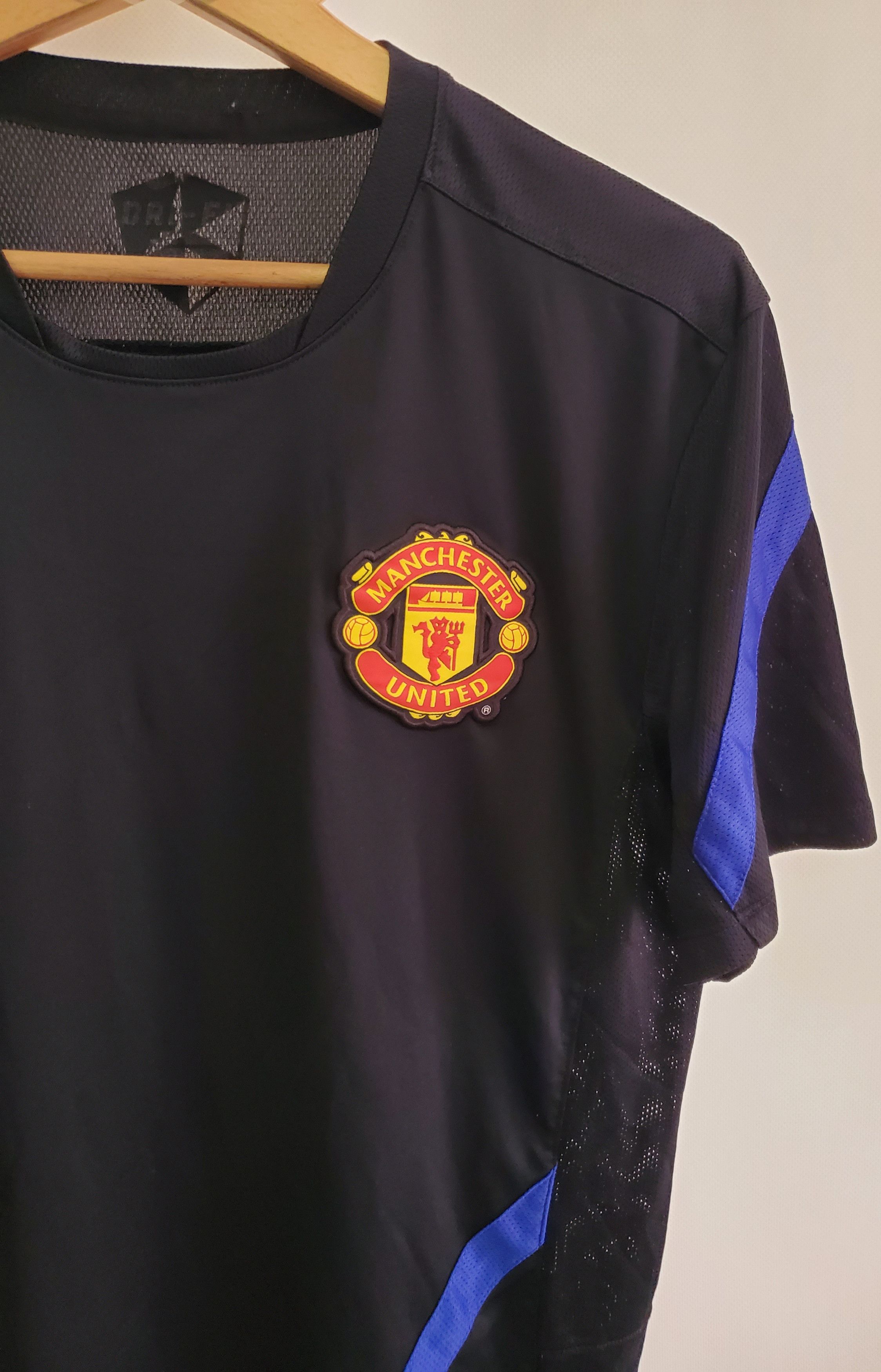 Nike Nike Manchester United 2011-2012 Training Soccer Jersey M Size US M / EU 48-50 / 2 - 2 Thumbnail