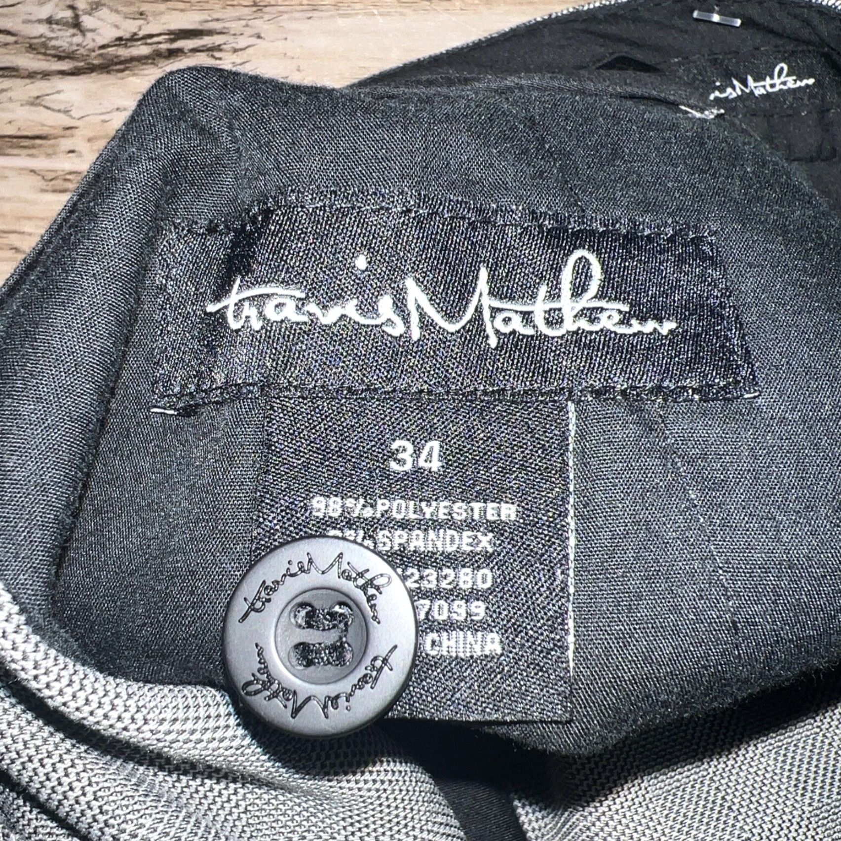 TravisMathew Travis Mathew Gray Plaid Shorts Mens Size 34 Chino Regular Fit Size US 34 / EU 50 - 5 Thumbnail