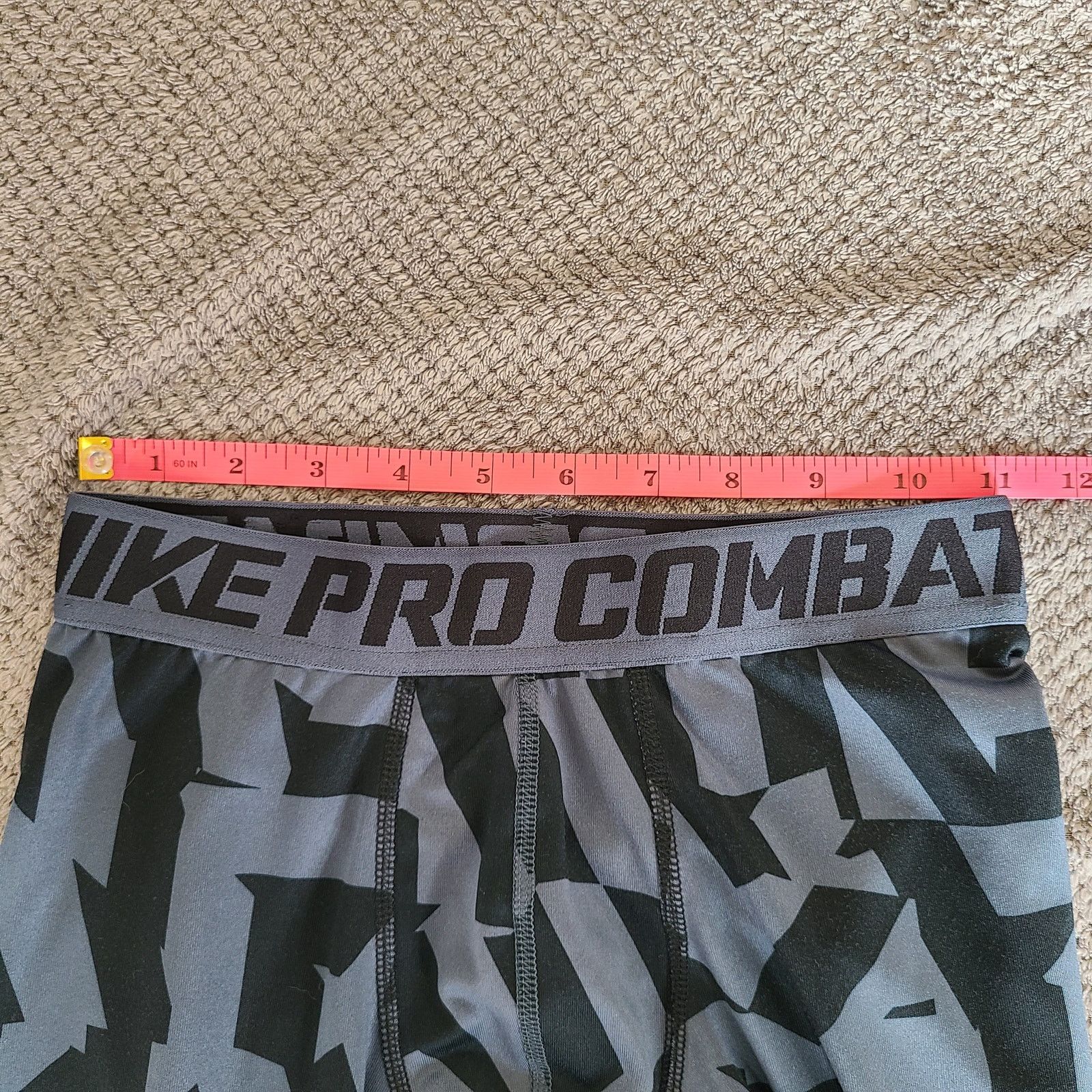Nike Nike Pro Combat Women's L Graphic Leggings Black/Gray Size 25" / US 0 / IT 36 - 5 Thumbnail