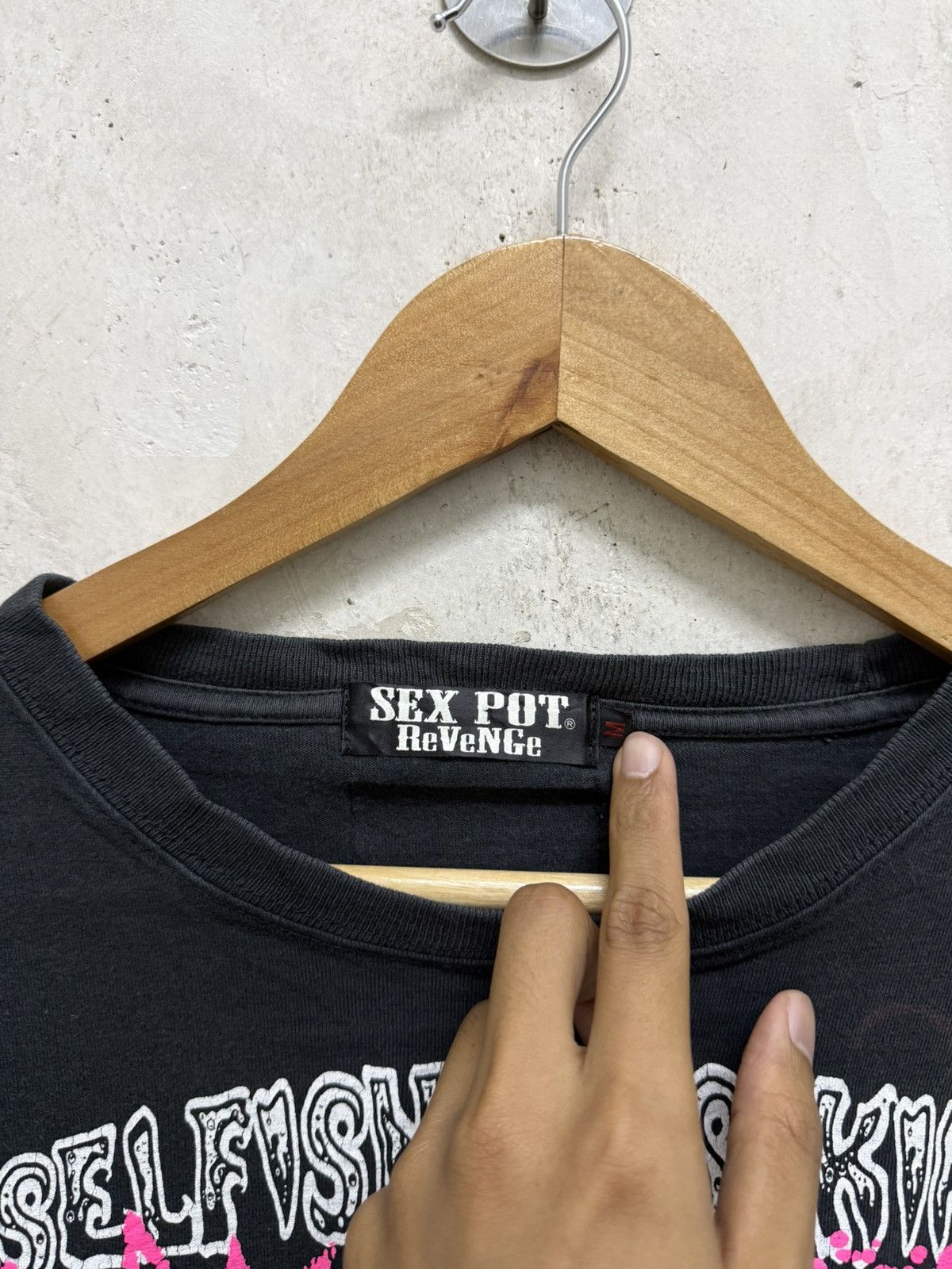 Sex Pot ReVeNGe Archive Sex Pot Revenge Sun Faded Punk Tees Size US M / EU 48-50 / 2 - 5 Thumbnail