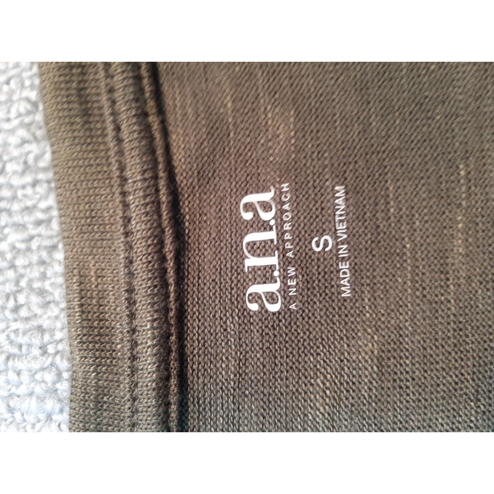 Vintage a.n.a Short Sleeve Top Womens S Shirt Moss Green Blouse, Basic, Casual, All Seasons, Breathable Size S / US 4 / IT 40 - 2 Thumbnail