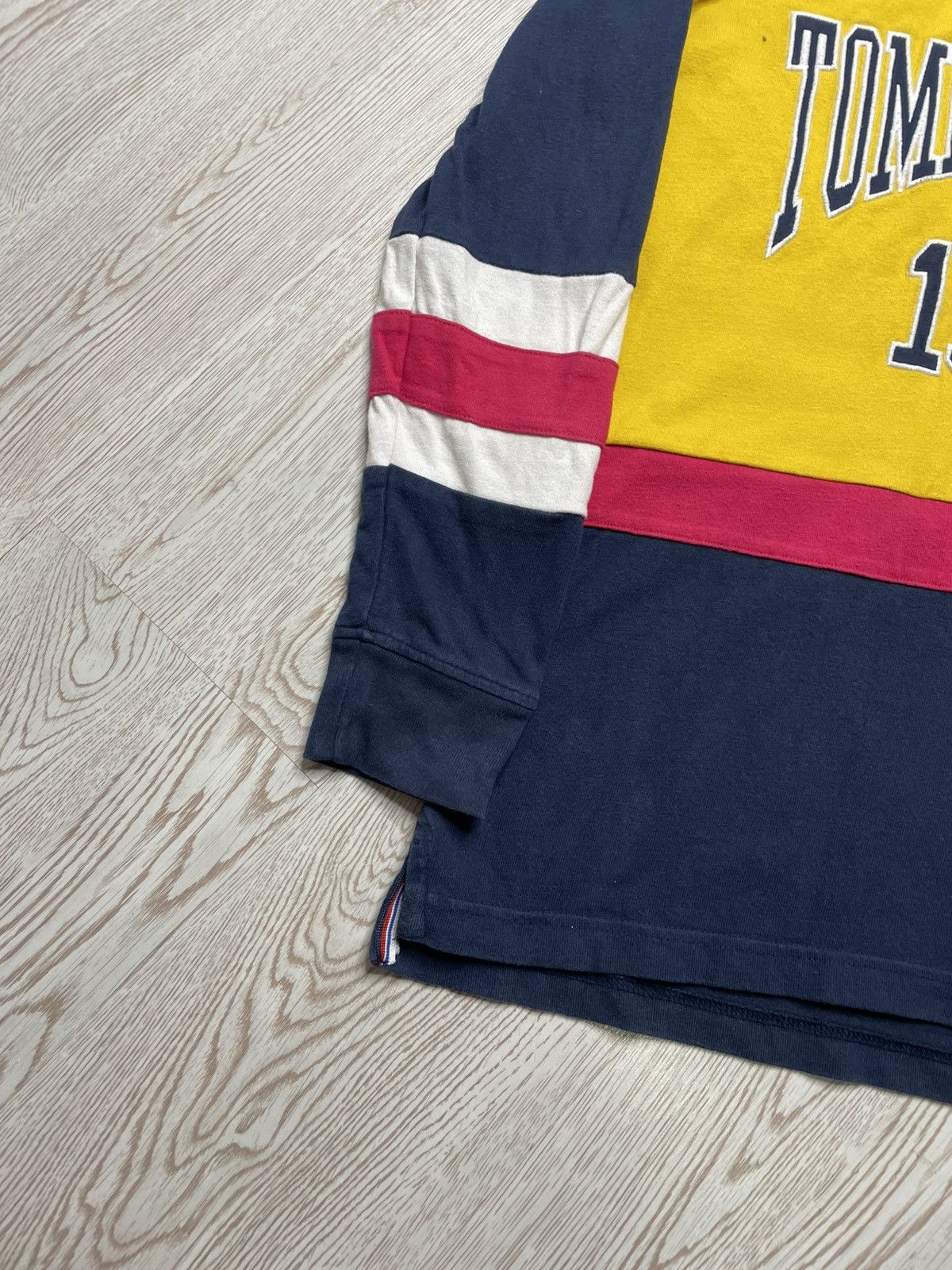 Tommy Hilfiger × Vintage Tommy Hilfiger Big Logo Rugby Shirt size XS(S) Size US S / EU 44-46 / 1 - 2 Thumbnail