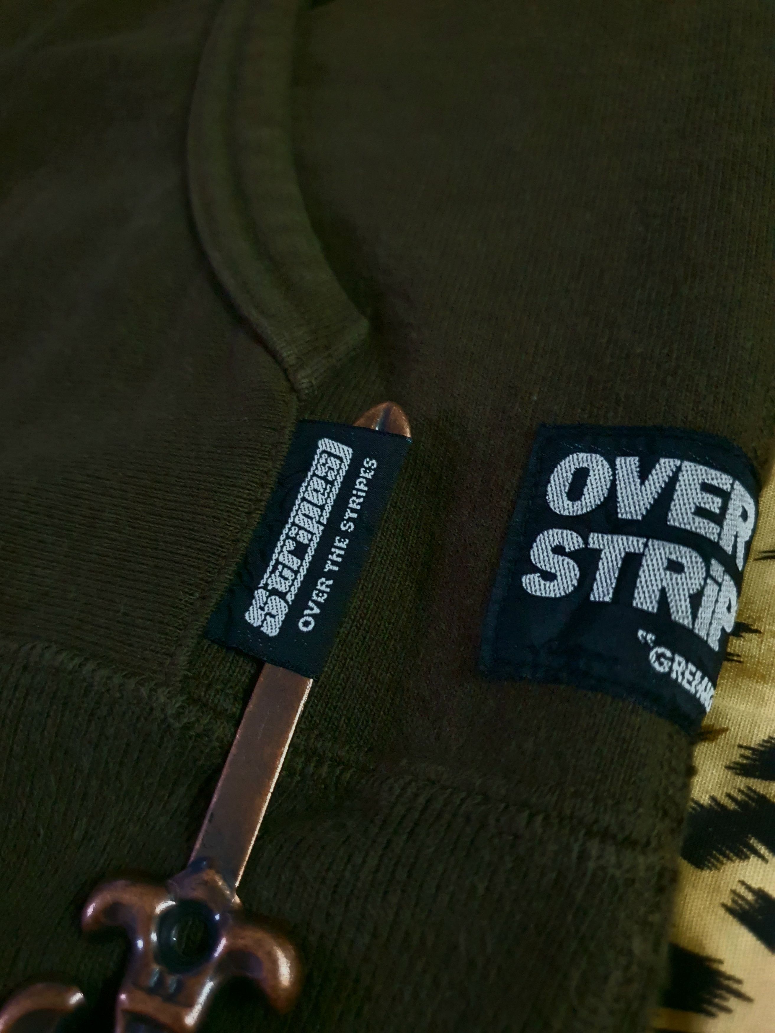 OVER THE STRiPES Over The Stripes - Gremmie - Paint Over & Patchwork Hoodie Size US XS / EU 42 / 0 - 9 Thumbnail