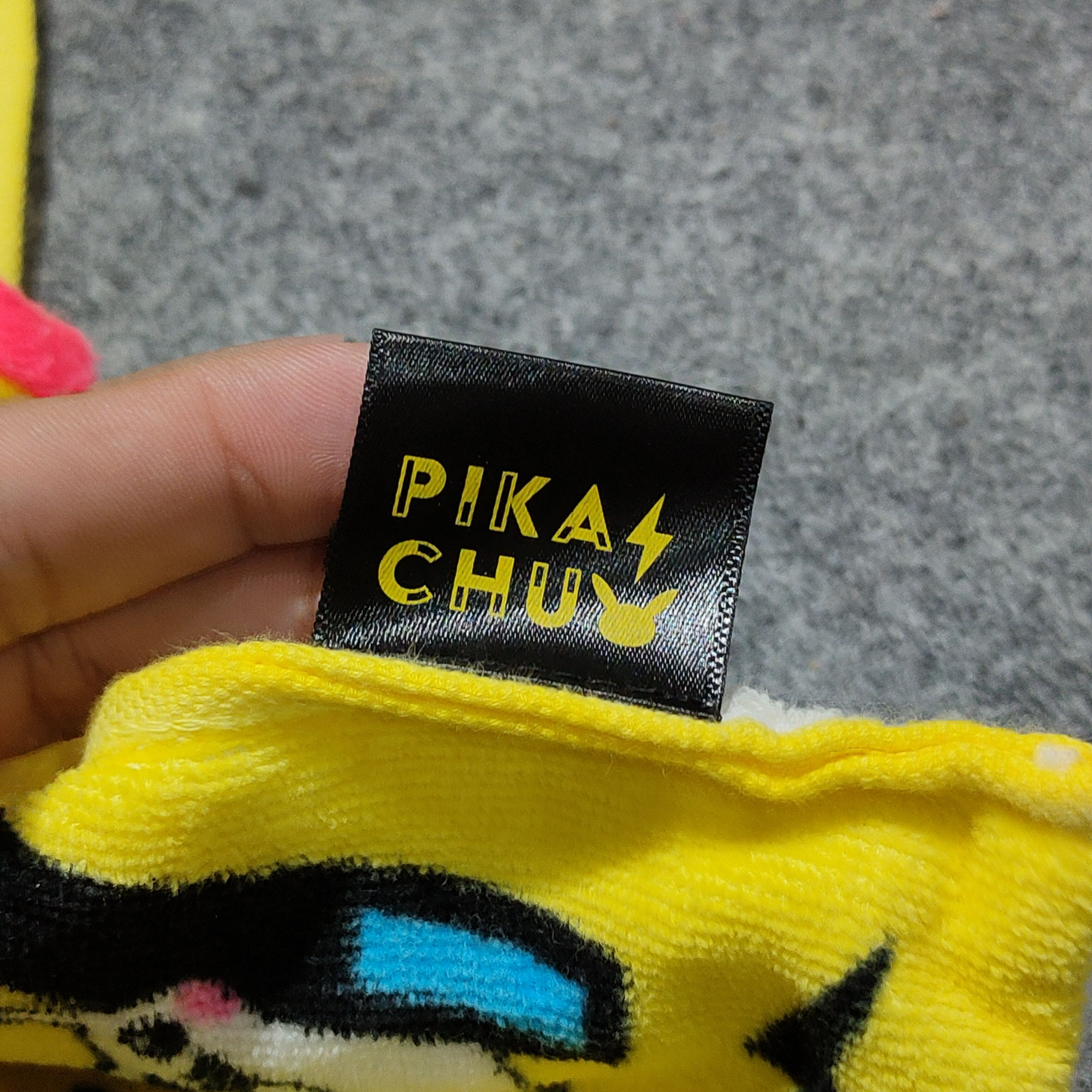 Pokemon 🔥Pokemon Center Original PIKAPIKACHU pocket muffle towel Size ONE SIZE - 4 Thumbnail