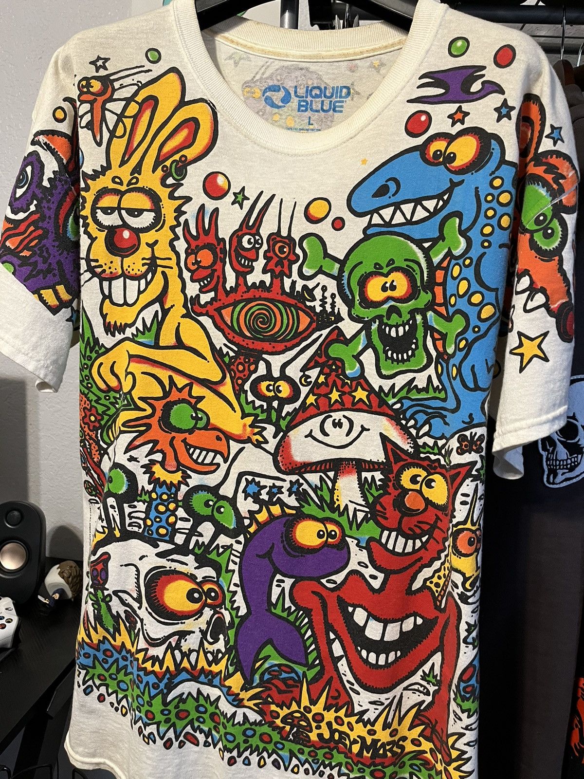 VINTAGE MONSTER GRAPHIC TSHIRT