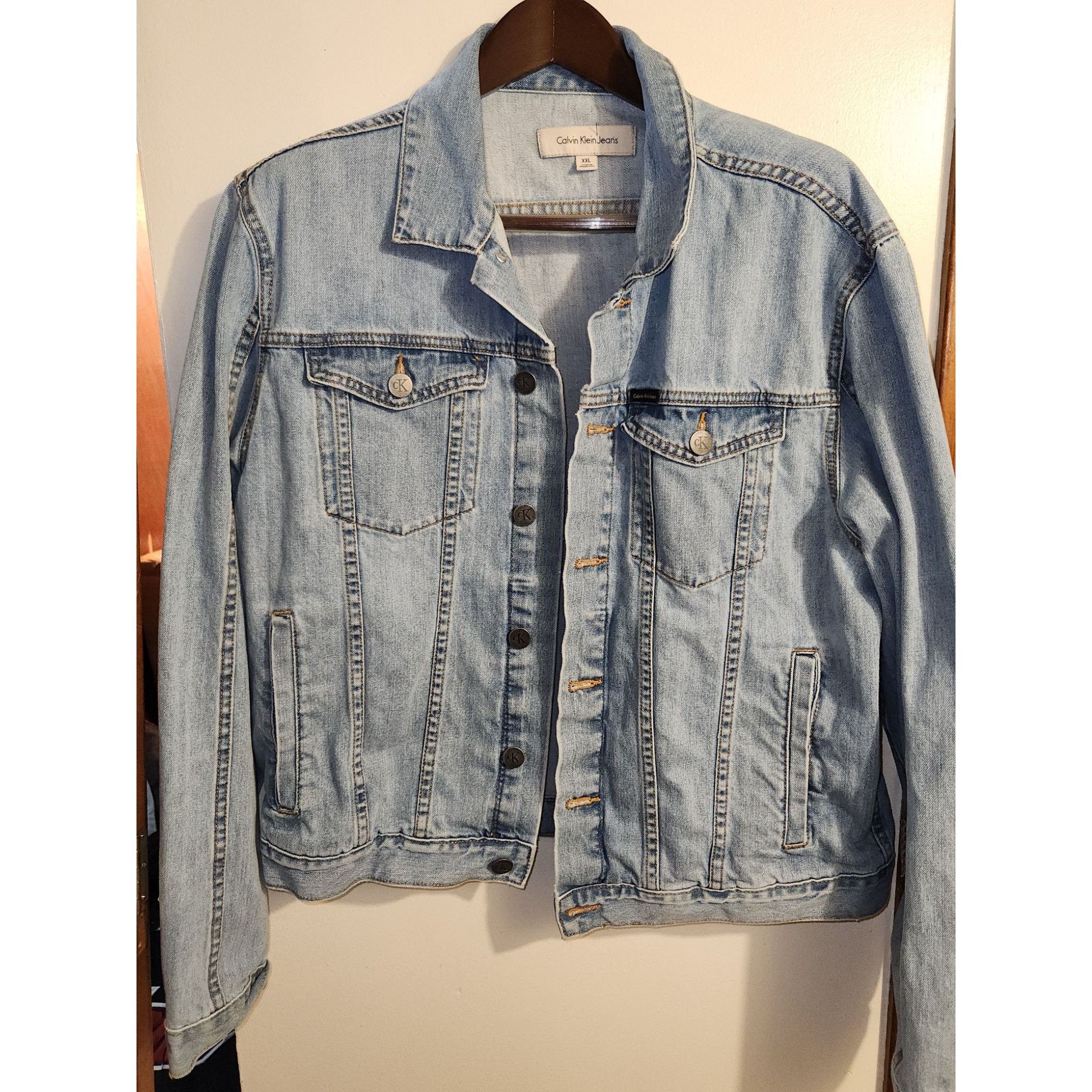 Calvin Klein Calvin Klein Mens XXL Denim Trucker Jacket With Button Closu Size US XXL / EU 58 / 5 - 1 Thumbnail