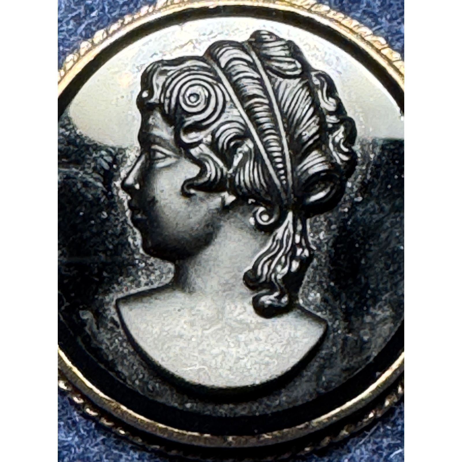 Other Vintage Black Glass Cameo Victorian Revival Pendant Brooch Size ONE SIZE - 4 Thumbnail