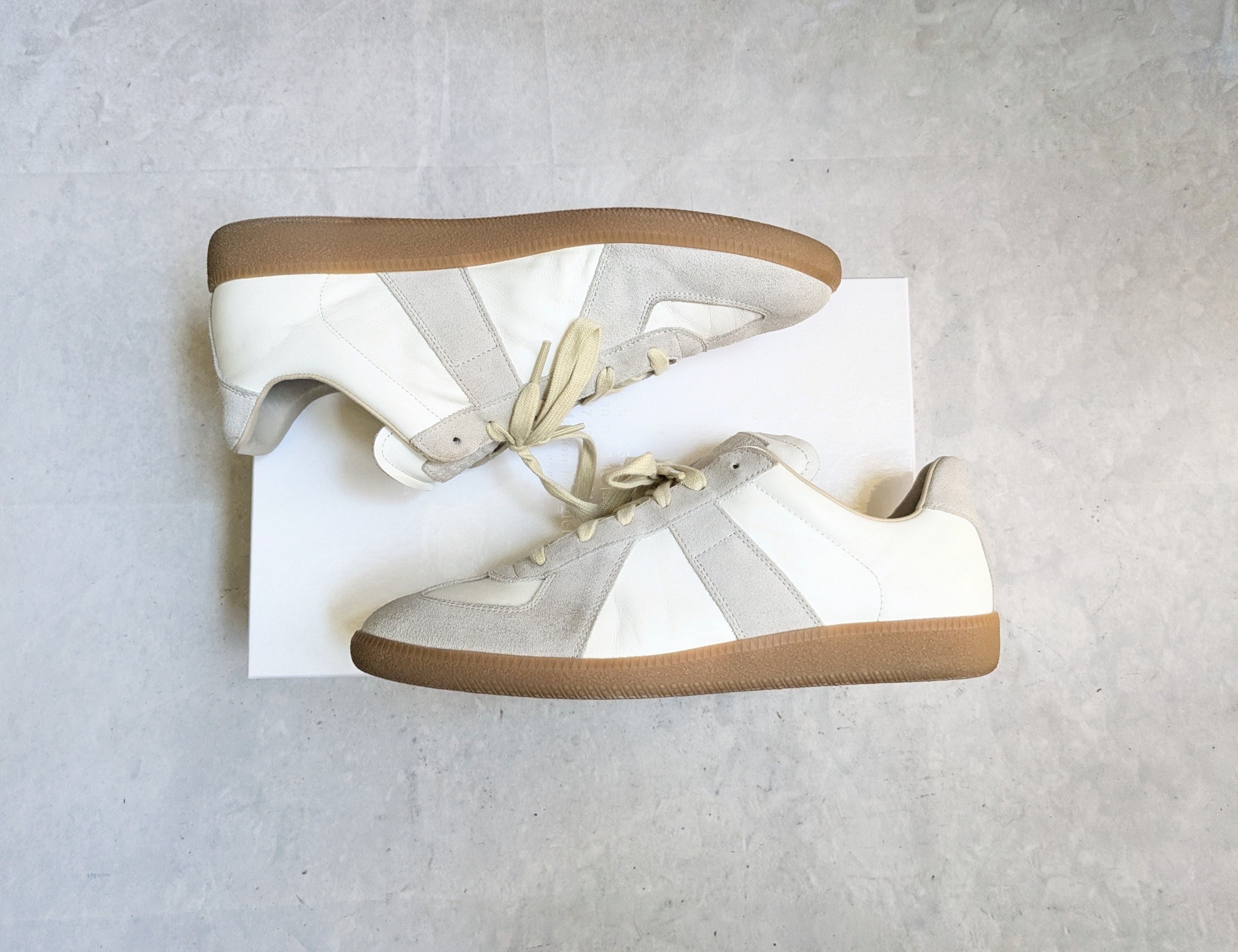 Maison Margiela Maison Margiela Replica GAT 11 44 White Gray Gum Low Tops Size US 11 / EU 44 - 2 Thumbnail