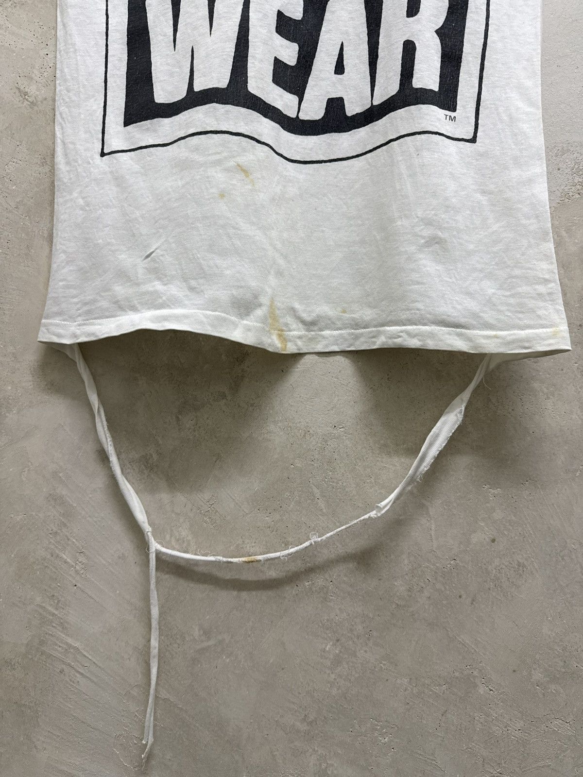 Vintage Vintage 80s Vision Streetwear Skateboard Distressed Tee Size US S / EU 44-46 / 1 - 5 Thumbnail