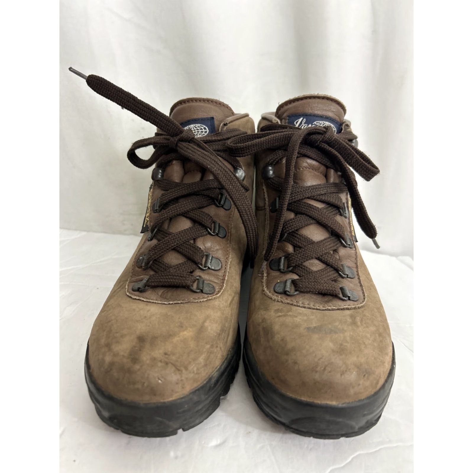 Vasque Vasque Sundowner 7530 Brown Gore-Tex Leather Hiking Boots Vintage Men Left 8.5 Right 7 US 8.5 M Leather Outsole Almond Toe Lace Up hiking Boots Mens Size US 9 / EU 42 - 7 Thumbnail
