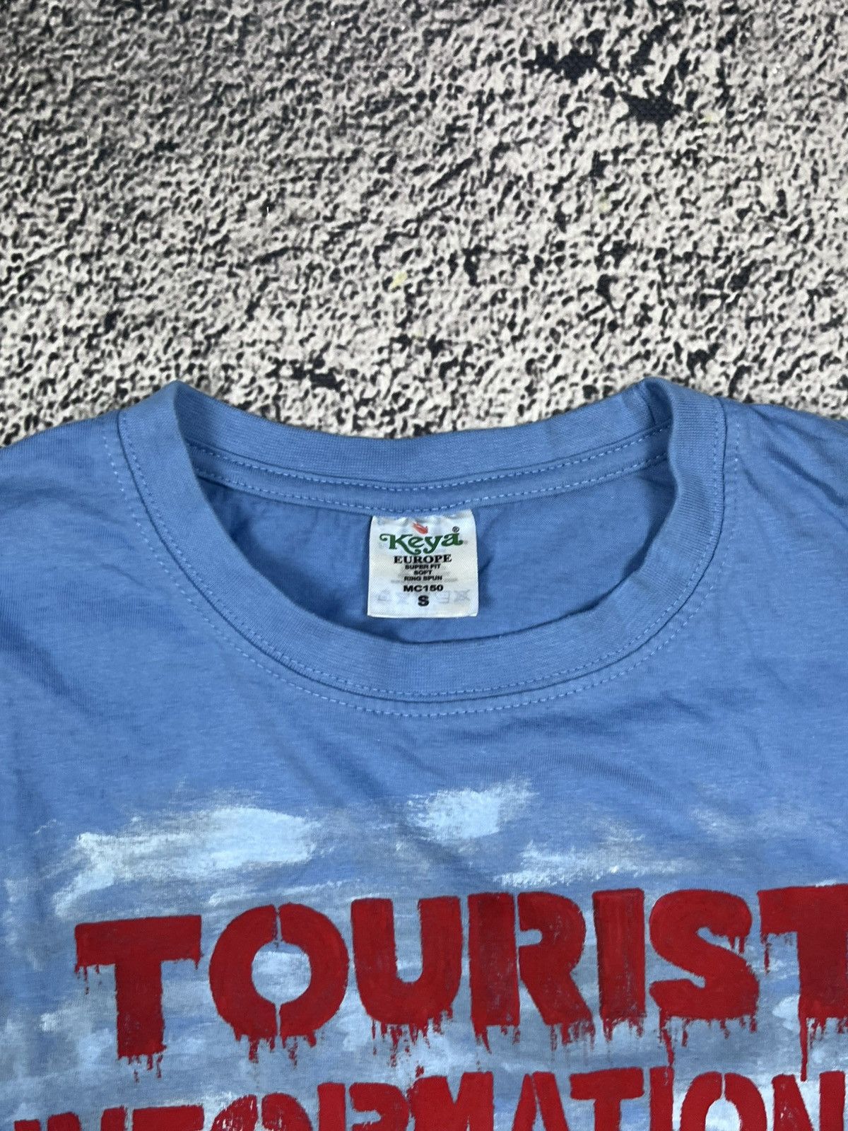 Vintage Vintage Tourist Information Logo Hand Painted tee size S Size US S / EU 44-46 / 1 - 5 Thumbnail