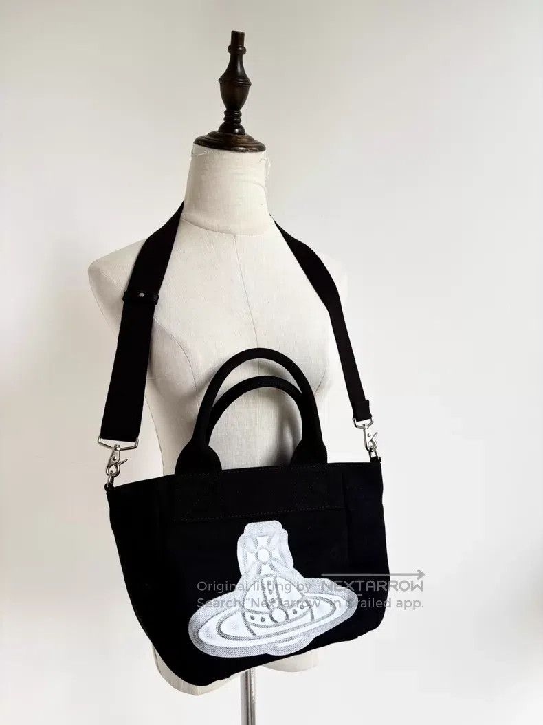 Vivienne Westwood Vivienne Westwood size OS Large Saturn Handbag with Shoulde Size ONE SIZE - 1 Thumbnail