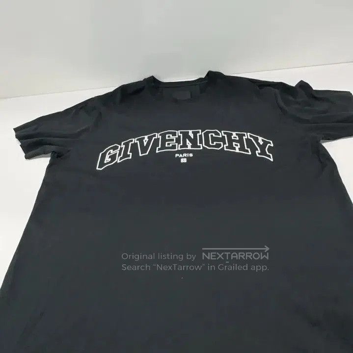 Givenchy Givenchy SS22 Logo Embroidery Solid Short Sleeve T-shirt. Size US M / EU 48-50 / 2 - 5 Thumbnail