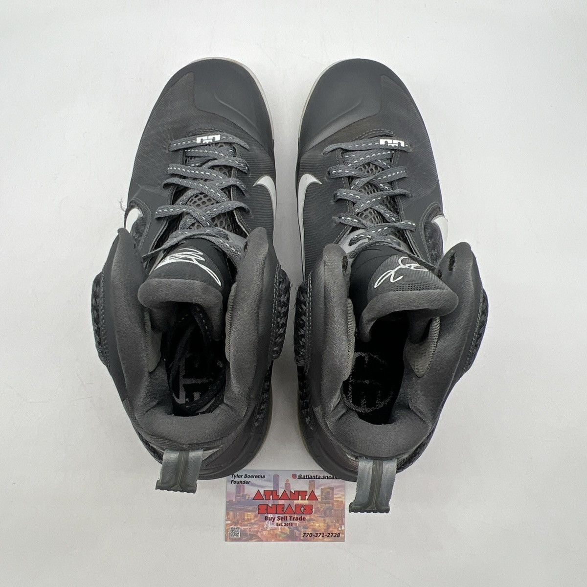Nike Lebron 9 cool grey Size US 12 / EU 45 - 6 Thumbnail