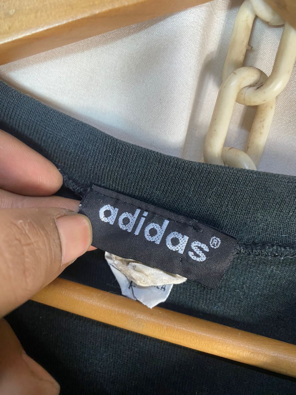 Adidas × Vintage Vintage adidas embroidered logo tshirt Size US L / EU 52-54 / 3 - 4 Thumbnail