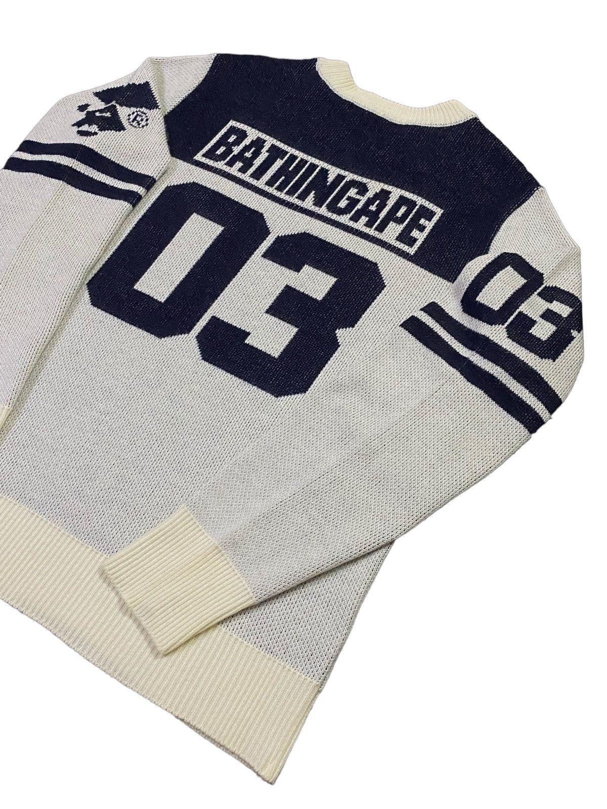 Bape × Nigo Vintage A Bathing Ape Numbering Knit Sweater Size US L / EU 52-54 / 3 - 22 Thumbnail