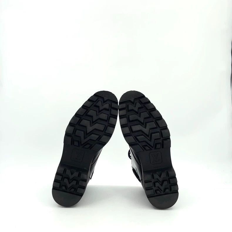Louis Vuitton Louis Vuitton Black Leather Martin Boots-2506 Size US 10 / EU 43 - 5 Thumbnail