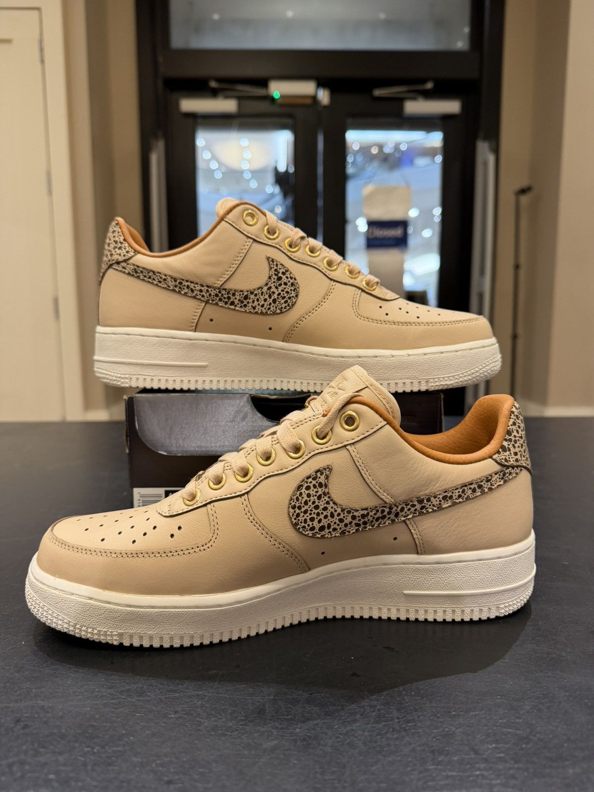 Nike Nike Air Force 1 Low ‘Hyperpermium Vachetta Tan’ Size US 8 / EU 41 - 2 Thumbnail