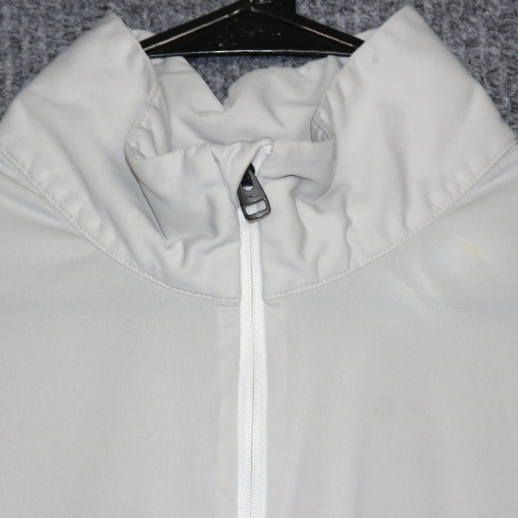 KJUS KJUS Men SEVVE Jacket 1/4 Zip Light Gray Golf Outerwear Lightweight Stretch (XL) Regular Fit Water Resistant Breathable Softshell Windbreaker Size US XL / EU 56 / 4 - 3 Thumbnail