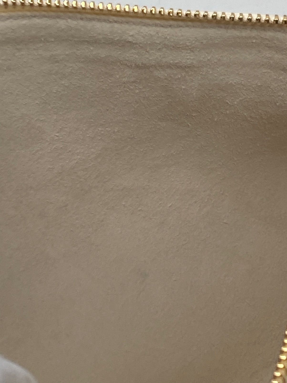 Burberry Burberry Ivory Leather Knight Arc Handbag Size ONE SIZE - 9 Thumbnail