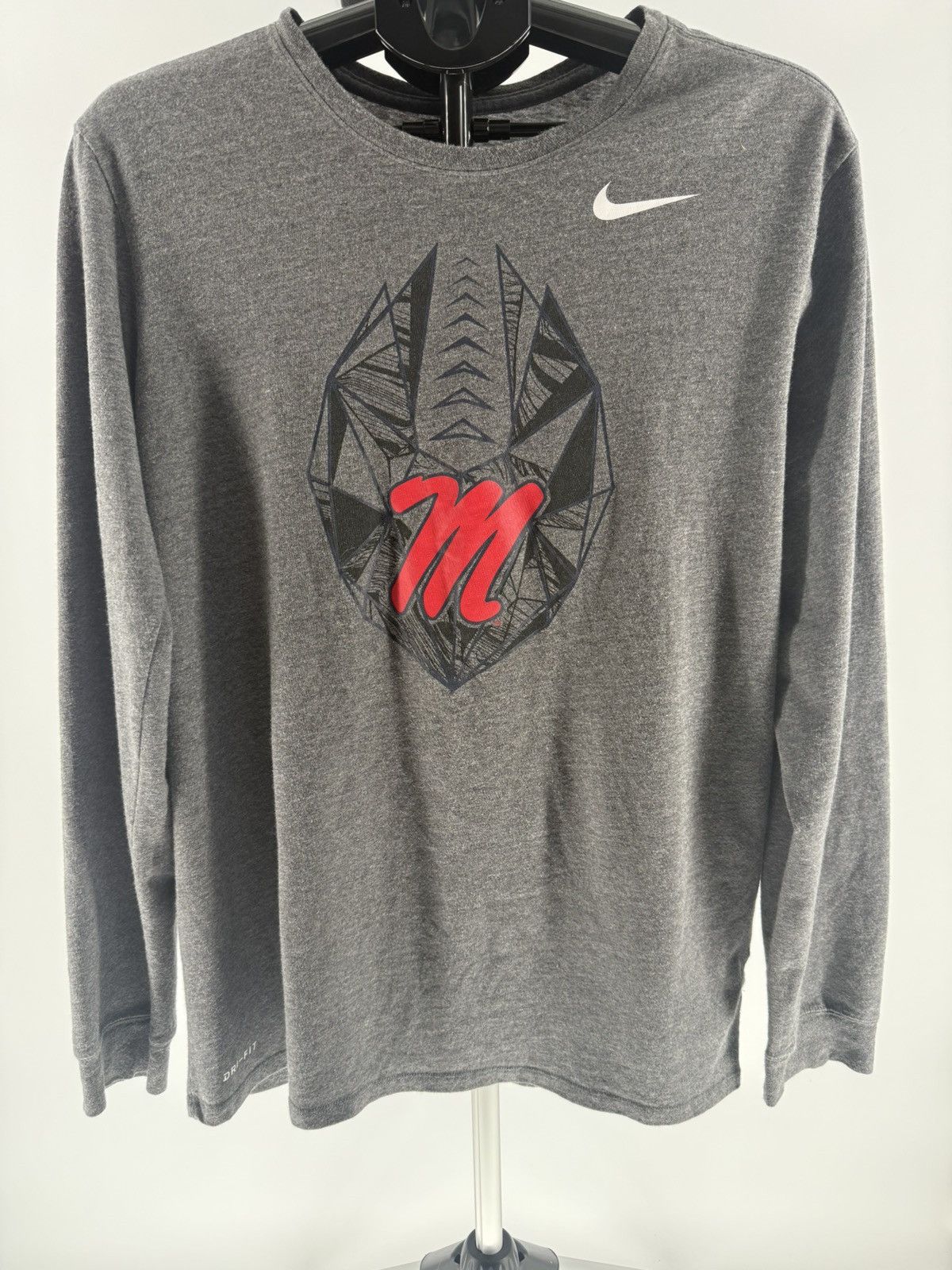 Nike Nike Ole Miss Rebels Mississippi Football T Shirt Size Large Size US L / EU 52-54 / 3 - 1 Thumbnail