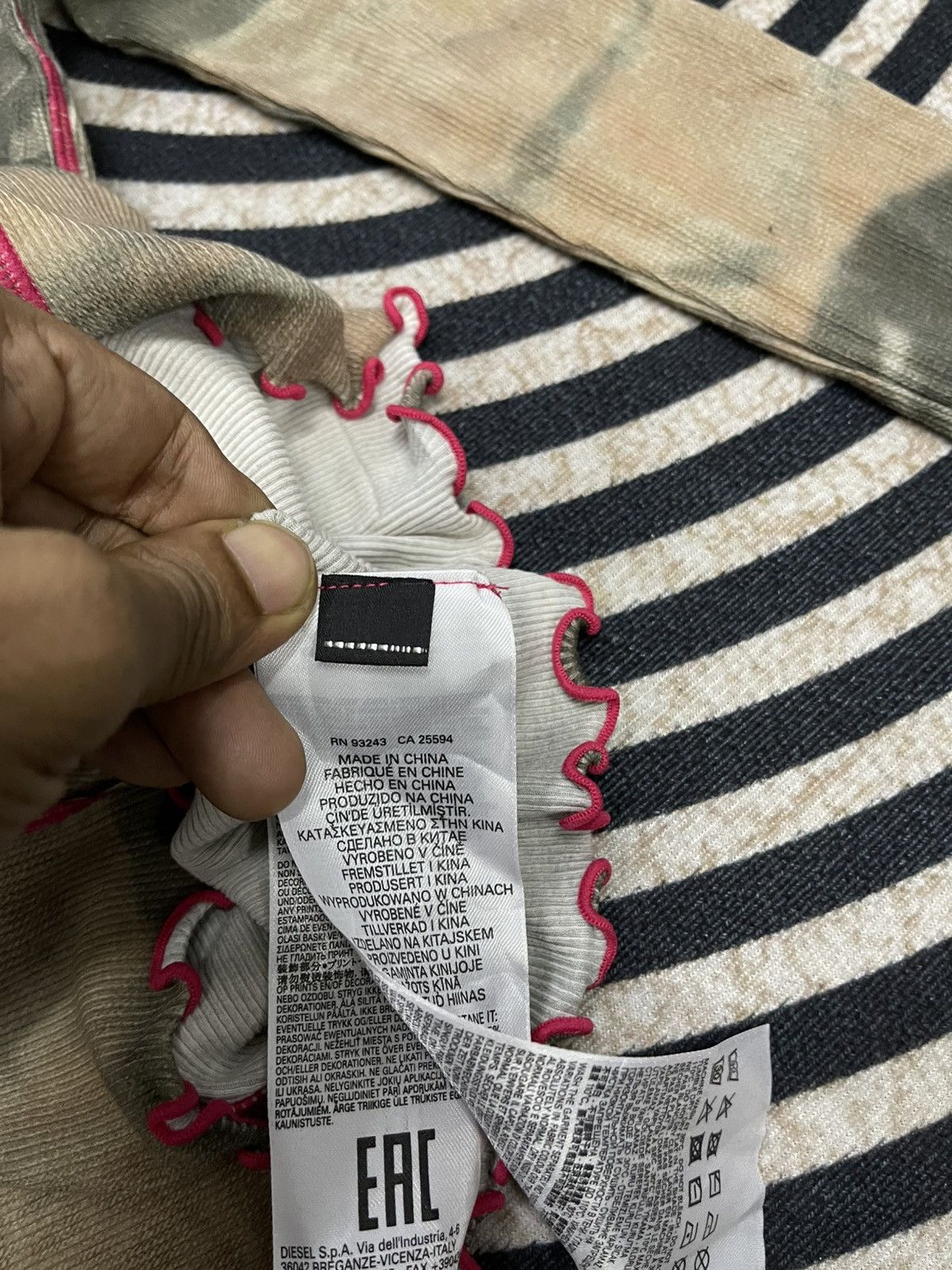 Diesel 2000s DIESEL T-SWAINY TANK TOP MULTICOLOUR STRETCHABLE TEES Size M / US 6-8 / IT 42-44 - 14 Thumbnail