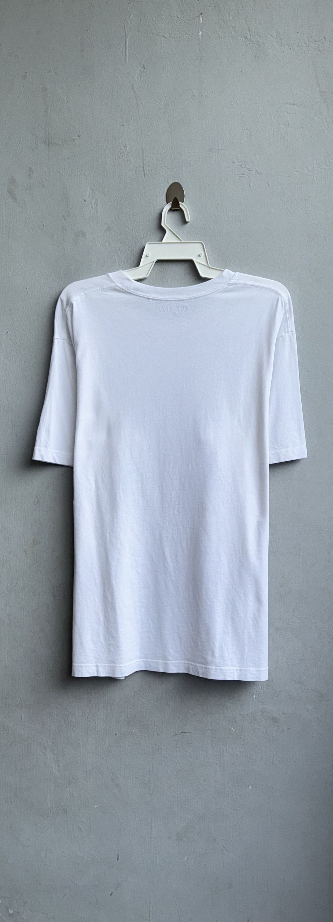 Anime × Uniqlo KAIJU No. EIGHT Uniqlo T-shirt Size US XL / EU 56 / 4 - 5 Thumbnail