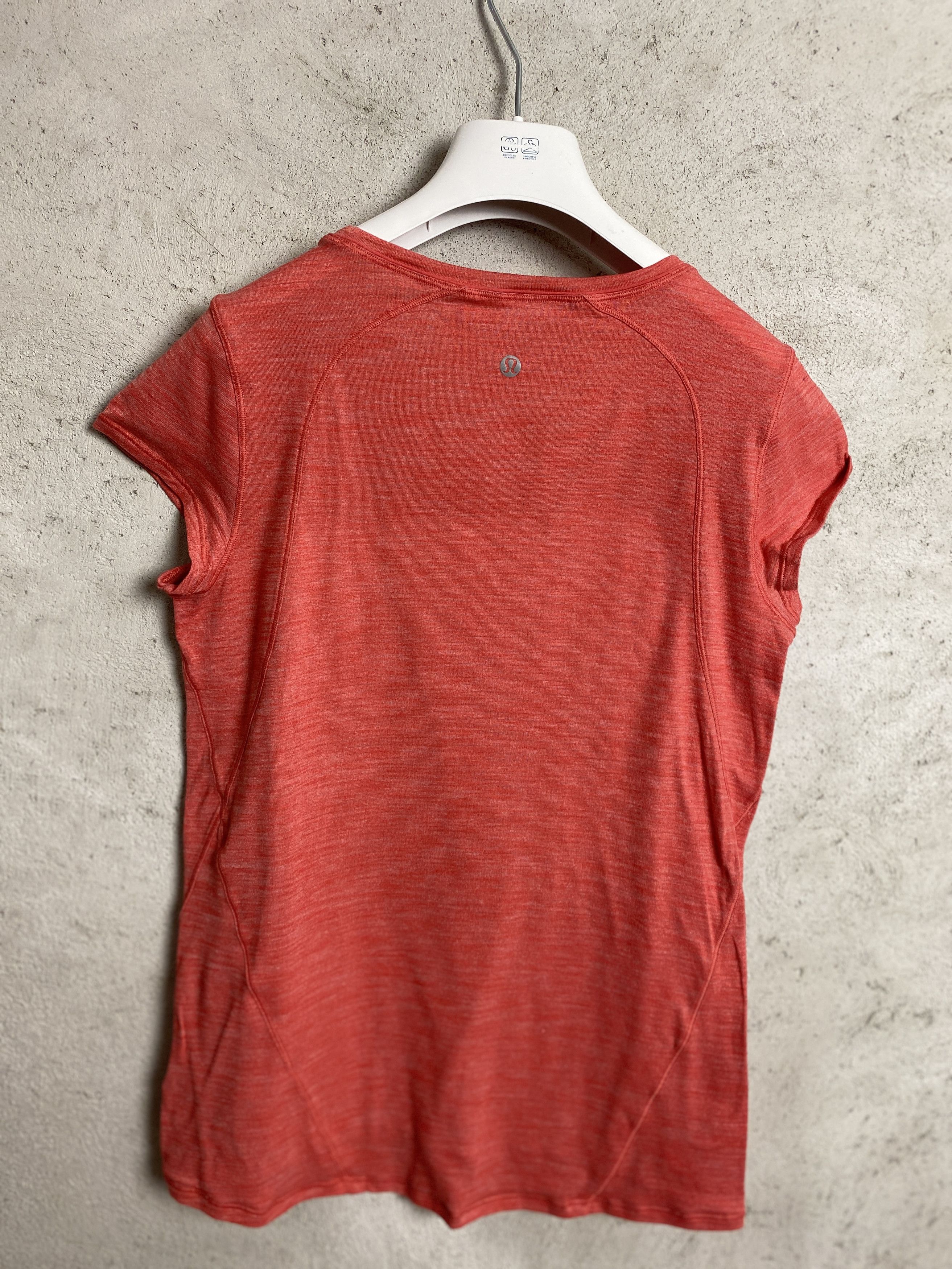 Lululemon Lululemon short sleeve t-shirt tee yoga pilates sport Size S / US 4 / IT 40 - 1 Thumbnail