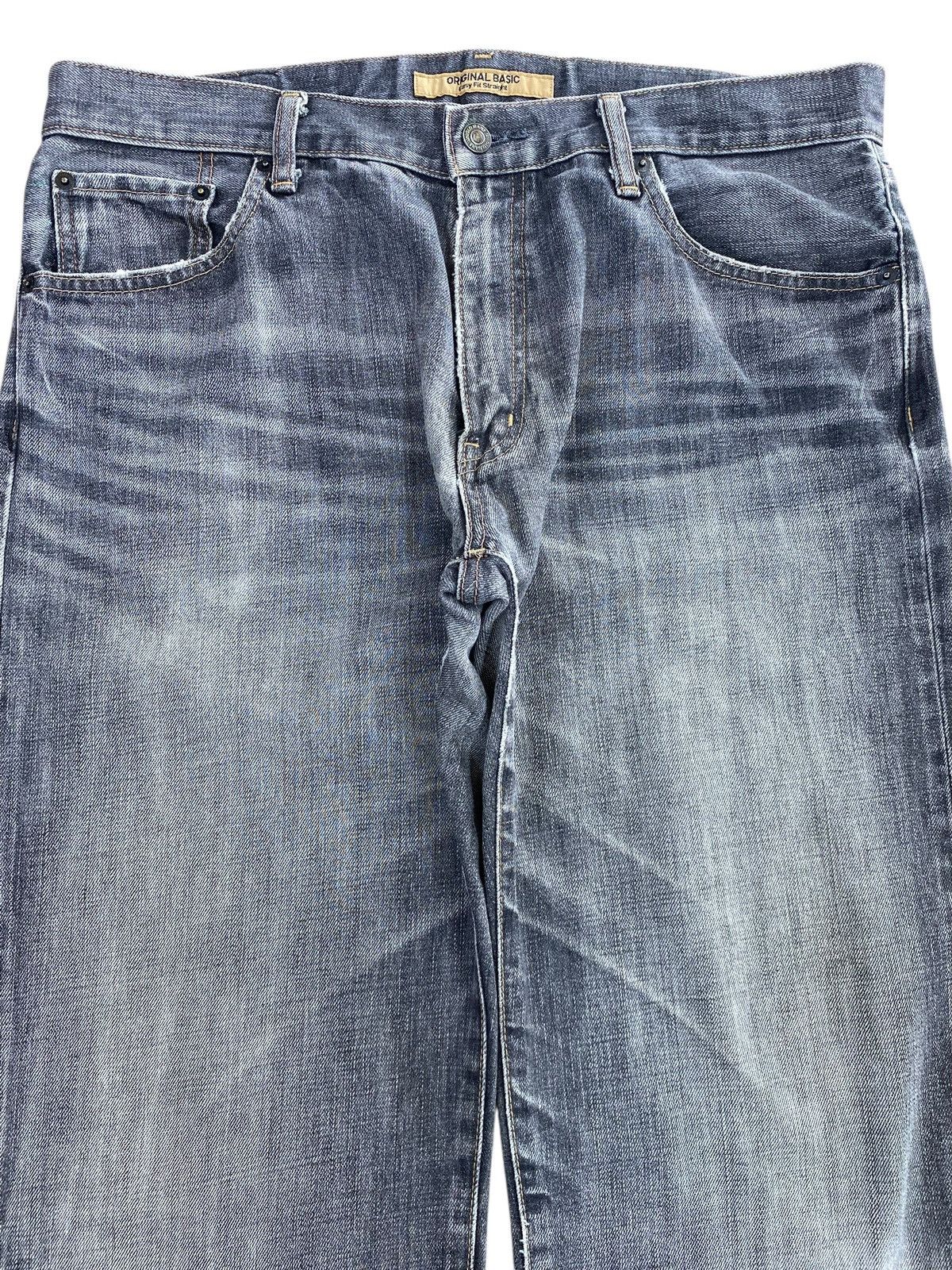 Uniqlo Uniqlo Whiskered Light Wash Fit Straight Leg Jeans Size US 34 / EU 50 - 2 Thumbnail