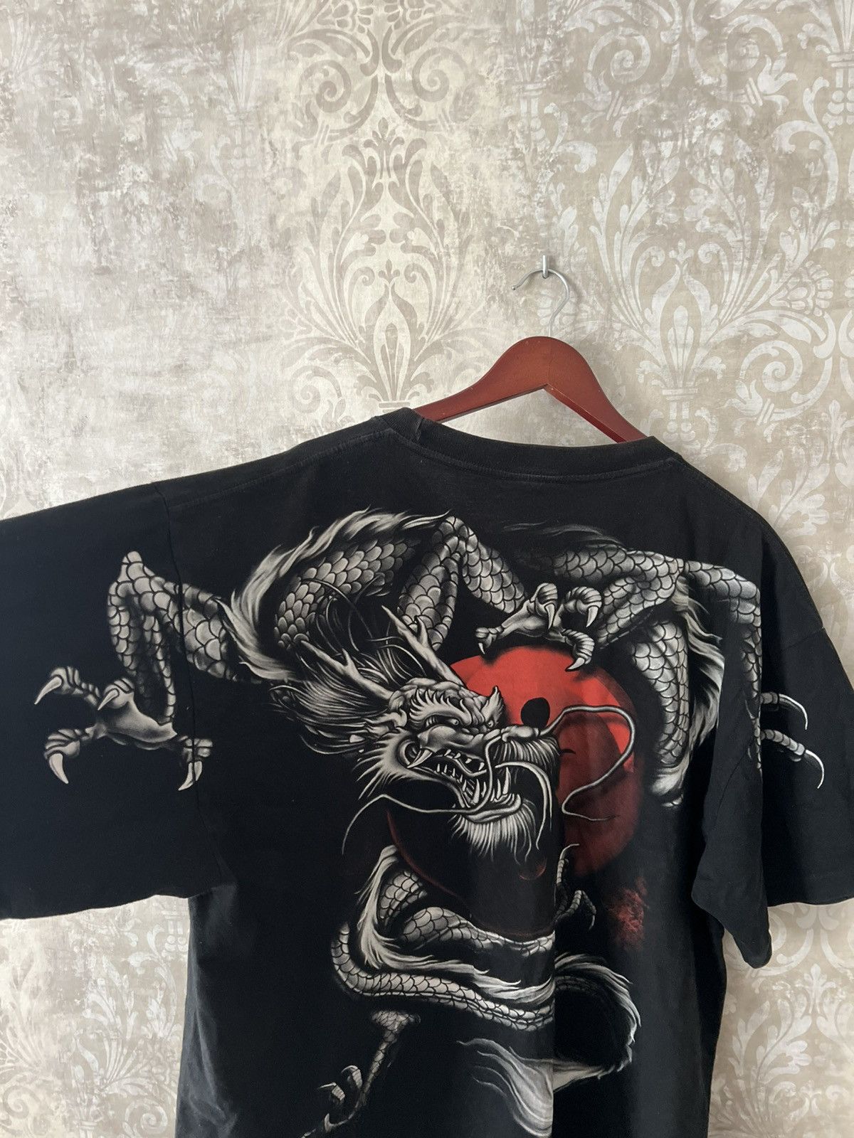 Vintage Vintage Y2K Dragon Graphic Tee Black Red Sun Japan Size US XXL / EU 58 / 5 - 8 Thumbnail