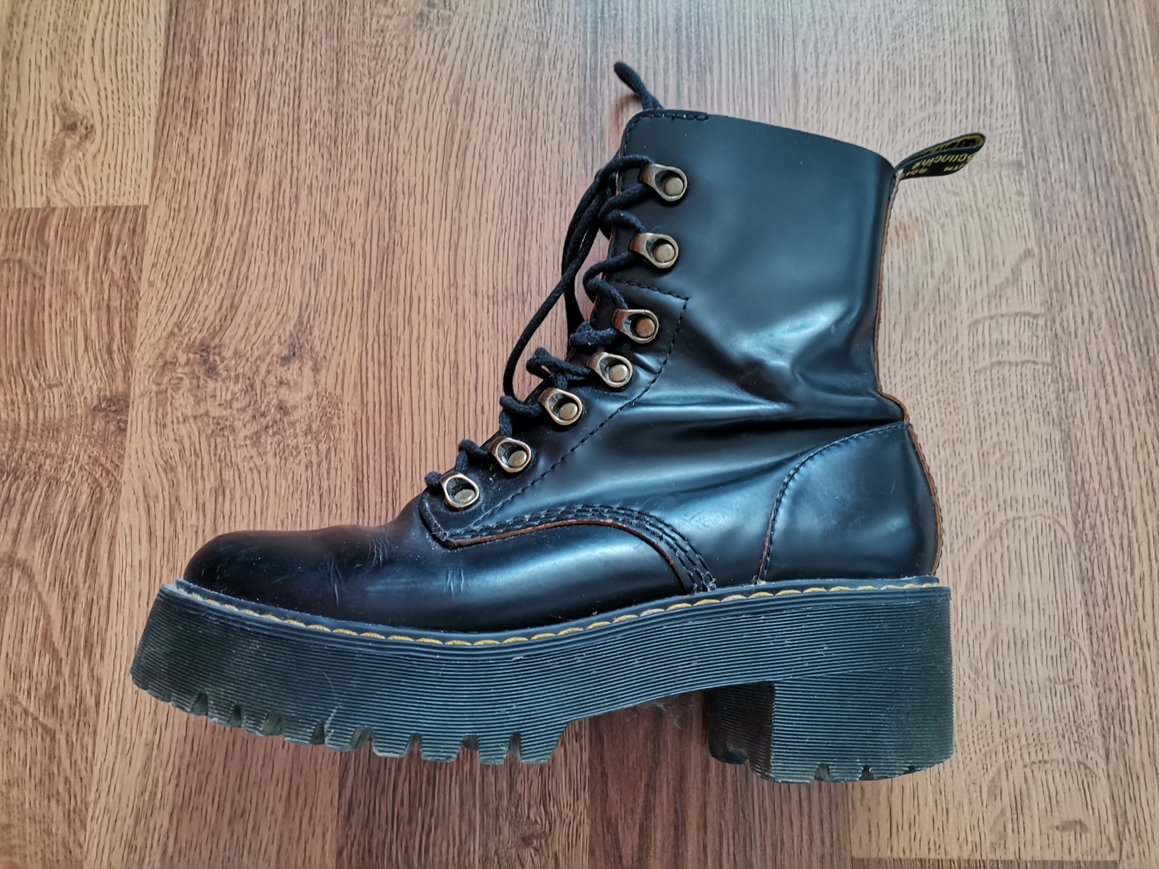 Dr. Martens Dr. Martens Women's Boots Size US 9 / IT 39 - 8 Thumbnail
