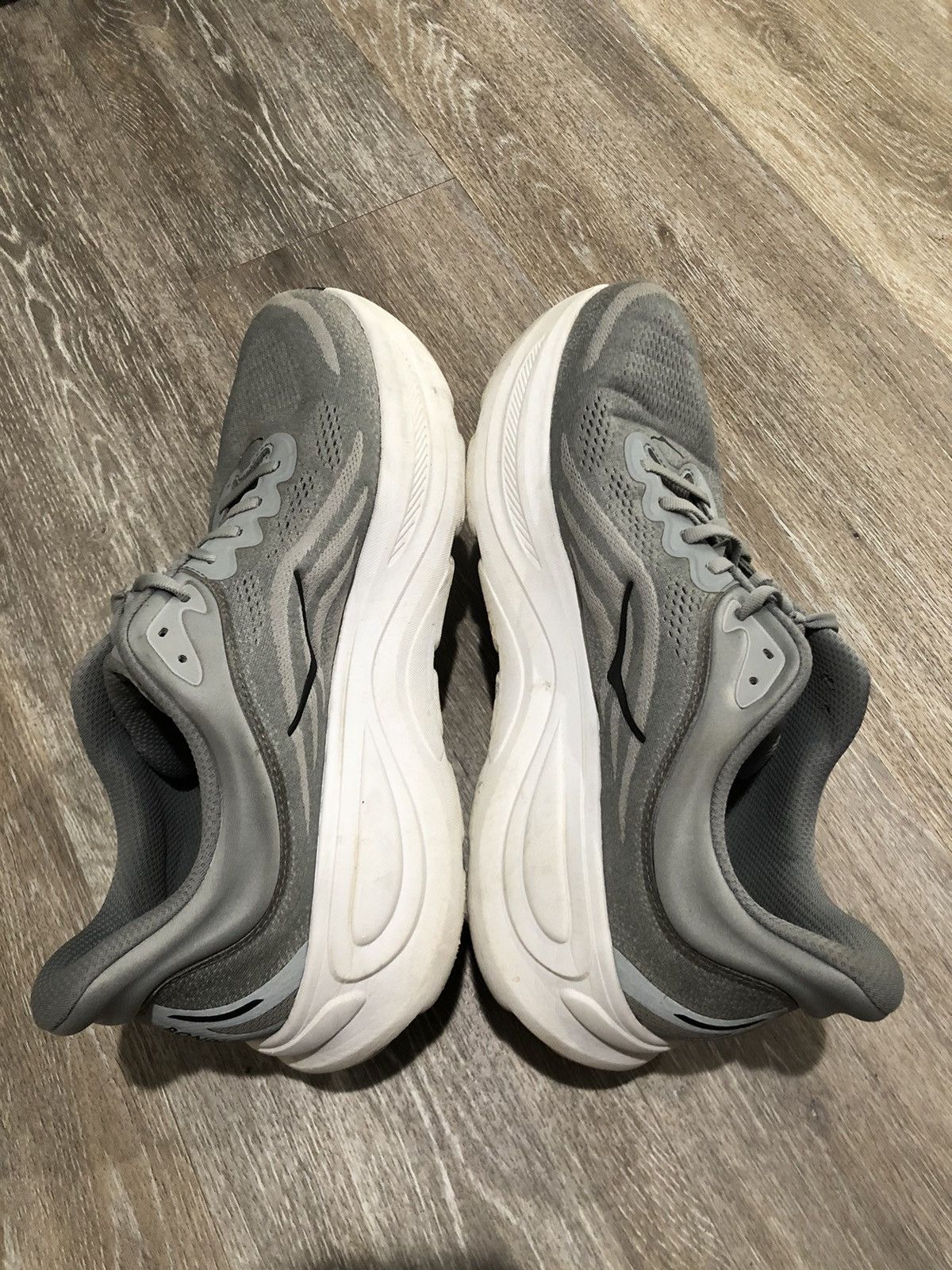 Hoka Hoka One One Shoes Mens Size 14 Gray White Bondi 9 Road Run Size US 14 / EU 47 - 9 Thumbnail