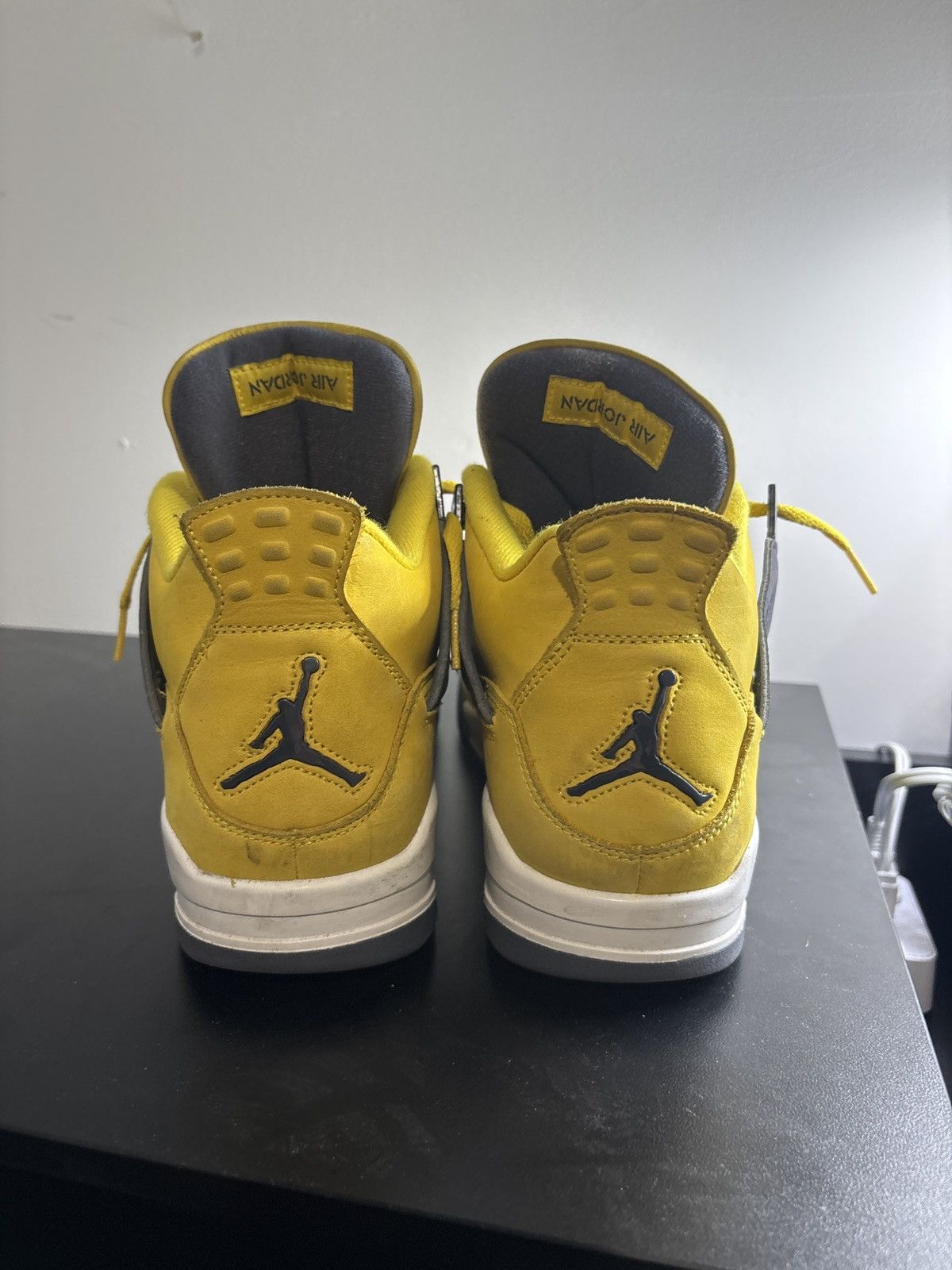 Jordan Brand Jordan 4 Lightnings Size US 10 / EU 43 - 4 Thumbnail