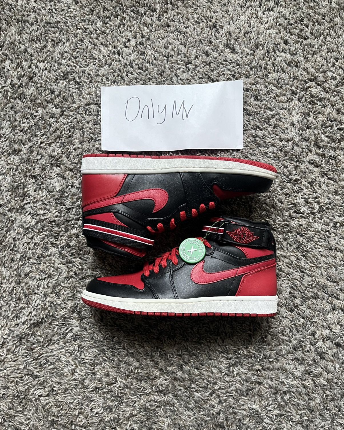 Jordan Retro 1 Bred Strap