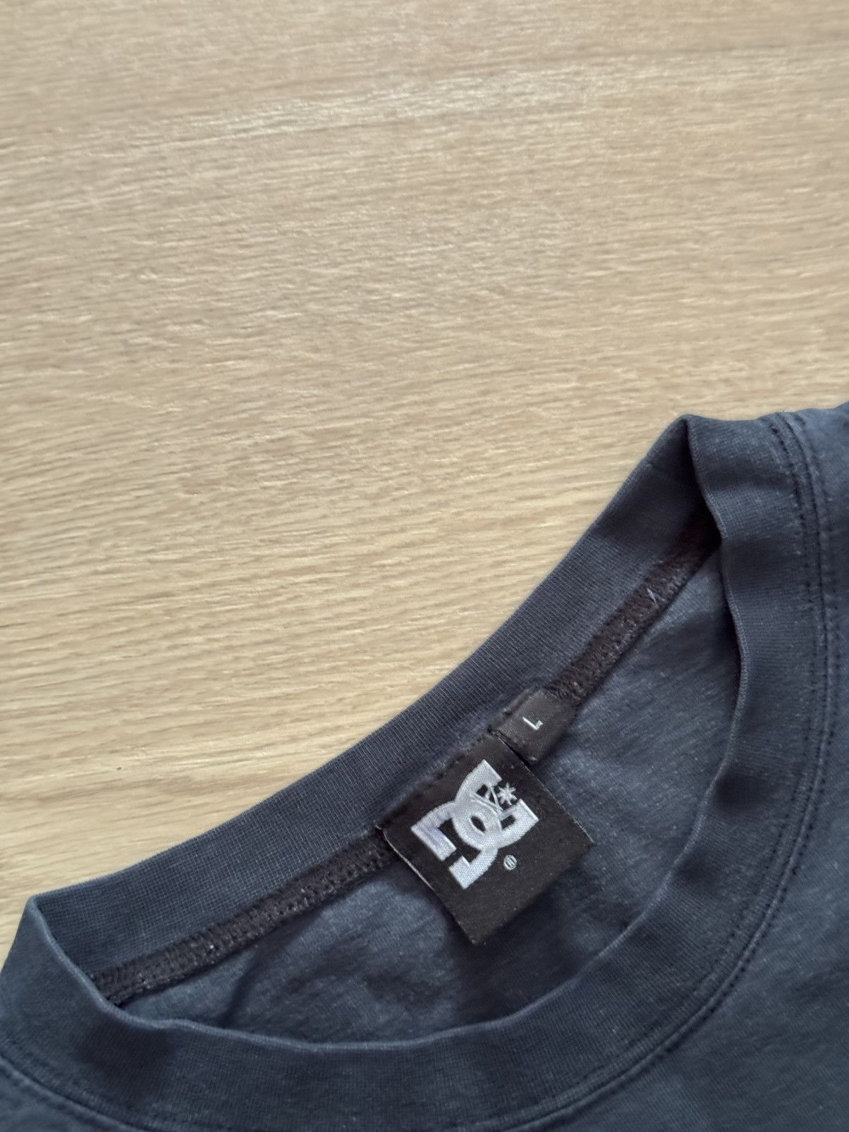 Vintage Vintage 00’s DC Shoes Skateboarding y2k Faded Long Sleeve Size US L / EU 52-54 / 3 - 5 Thumbnail