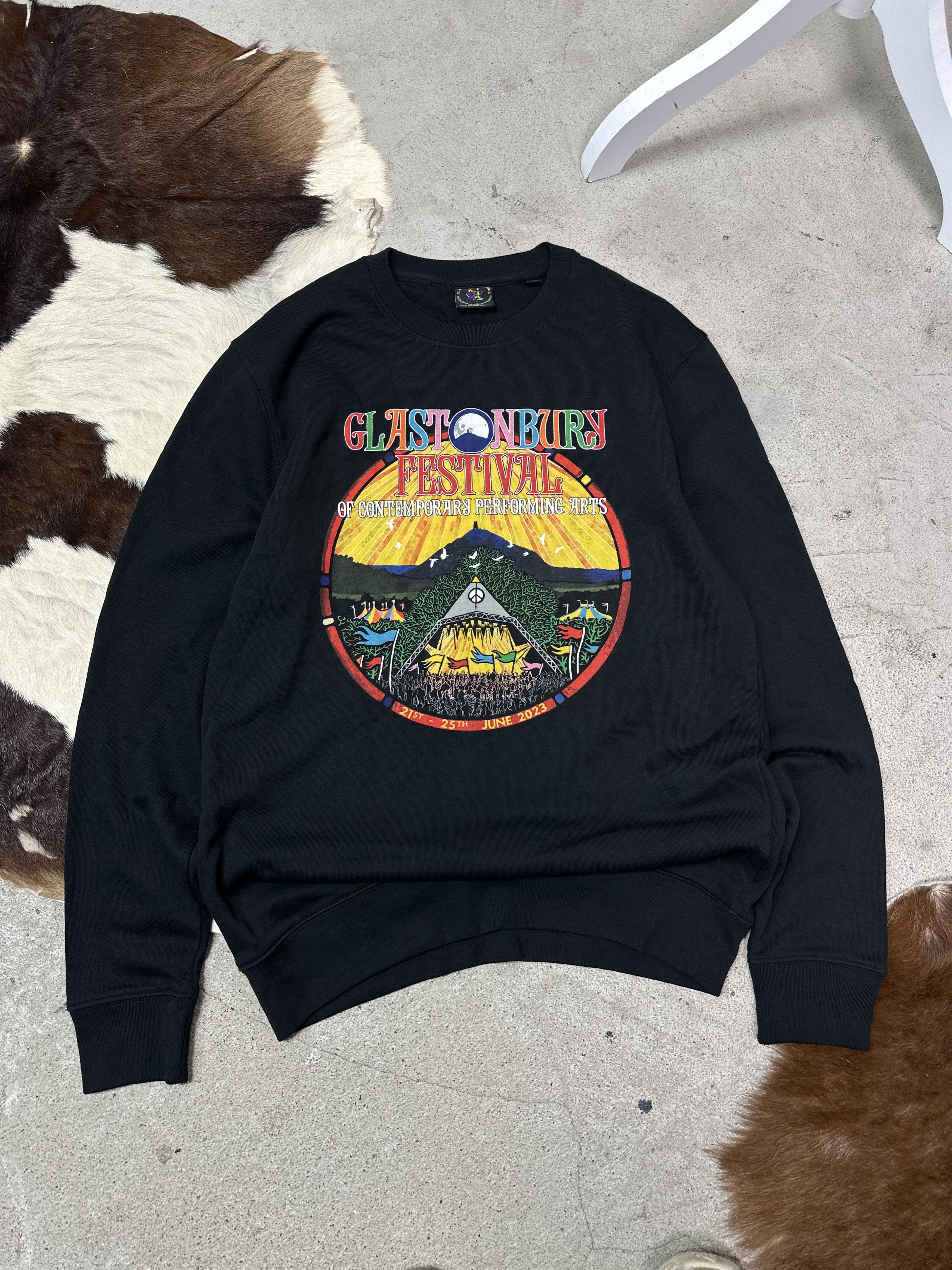 Vintage Vintage Streetwear Glastonbury Festival Sweatshirt 90s Size US M / EU 48-50 / 2 - 1 Thumbnail