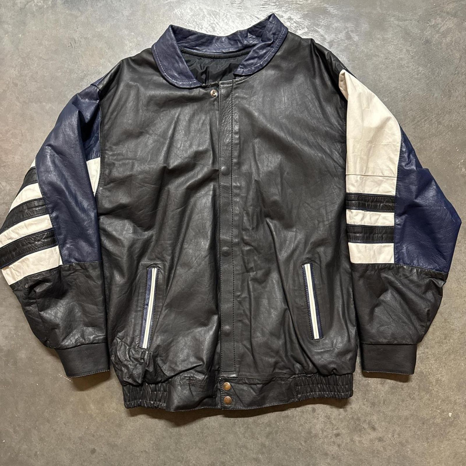 Vintage Vintage Dallas Cowboys Taz Tasmanian Devil Leather Jacket Size US M / EU 48-50 / 2 - 3 Thumbnail