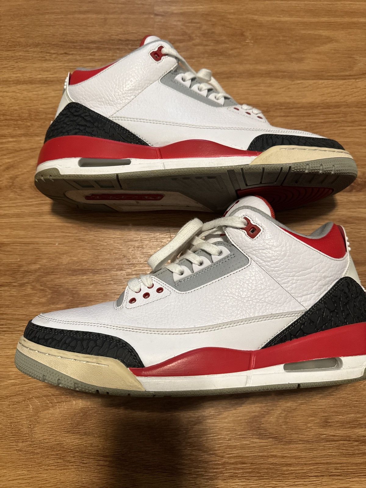 Jordan Brand Air Jordan Retro 3 Fire Red Size US 11 / EU 44 - 5 Thumbnail