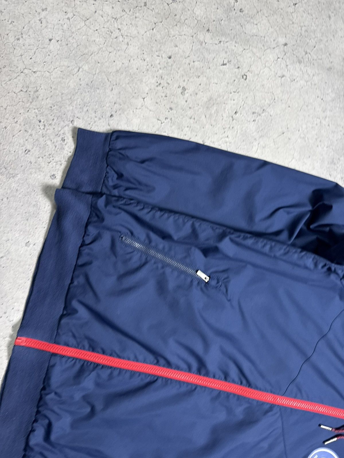 Nike Nike FC PSG Paris Saint Germain Nylon Full Zip Jacket Y2K Size US S / EU 44-46 / 1 - 3 Thumbnail
