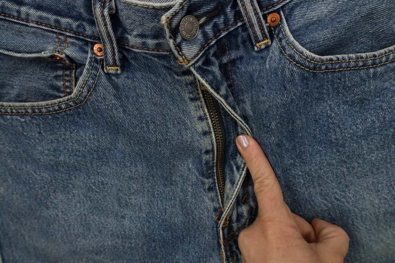 Levi's Vintage Y2K Levis 505 Regular Straight Leg Denim Jeans Size US 35 - 6 Thumbnail