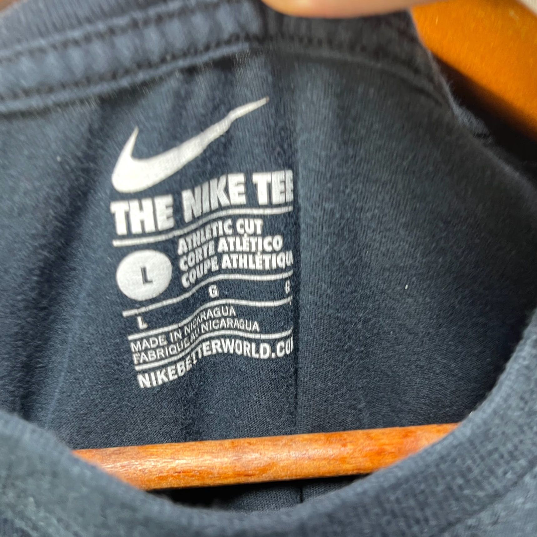Nike Nike Toronto Swoosh T Shirt L Men Black Cotton Knit Crew Neck Short Sleeve Regular Shirt Size US L / EU 52-54 / 3 - 3 Thumbnail