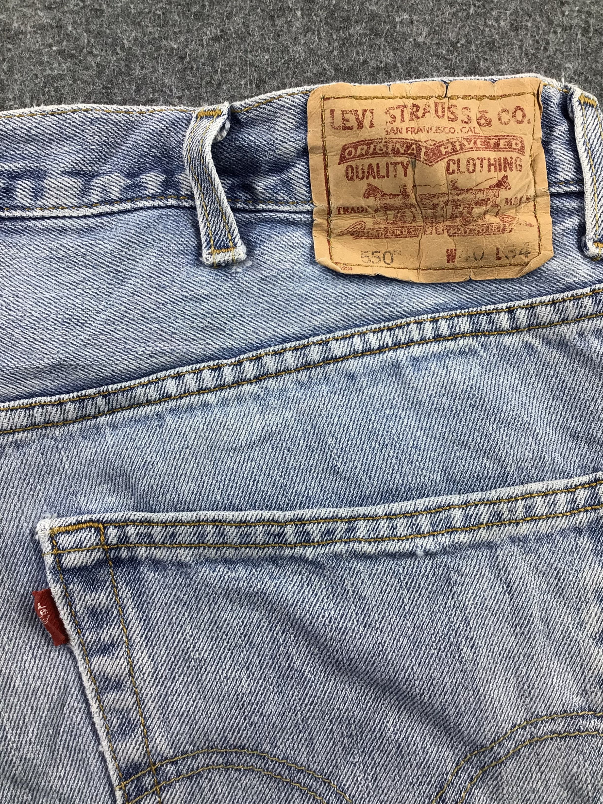 Levi's Vintage Levi's 550 Jeans Light Wash Denim KJ242 Size US 38 / EU 54 - 5 Thumbnail