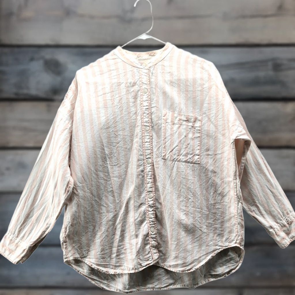 Everlane VINTAGE? No. Everlane Shirt Womens 8 Oversized 100% Linen Pink Striped Button-Down Collarless Long Sleeve Breathing Shirt Size M / US 6-8 / IT 42-44 - 1 Thumbnail