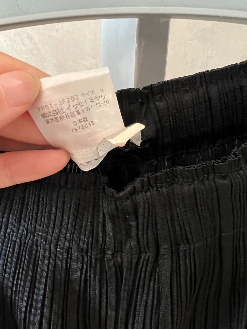 Issey Miyake issey miyake size:3 Black pleated pants Size US 26 / EU 42 - 5 Thumbnail