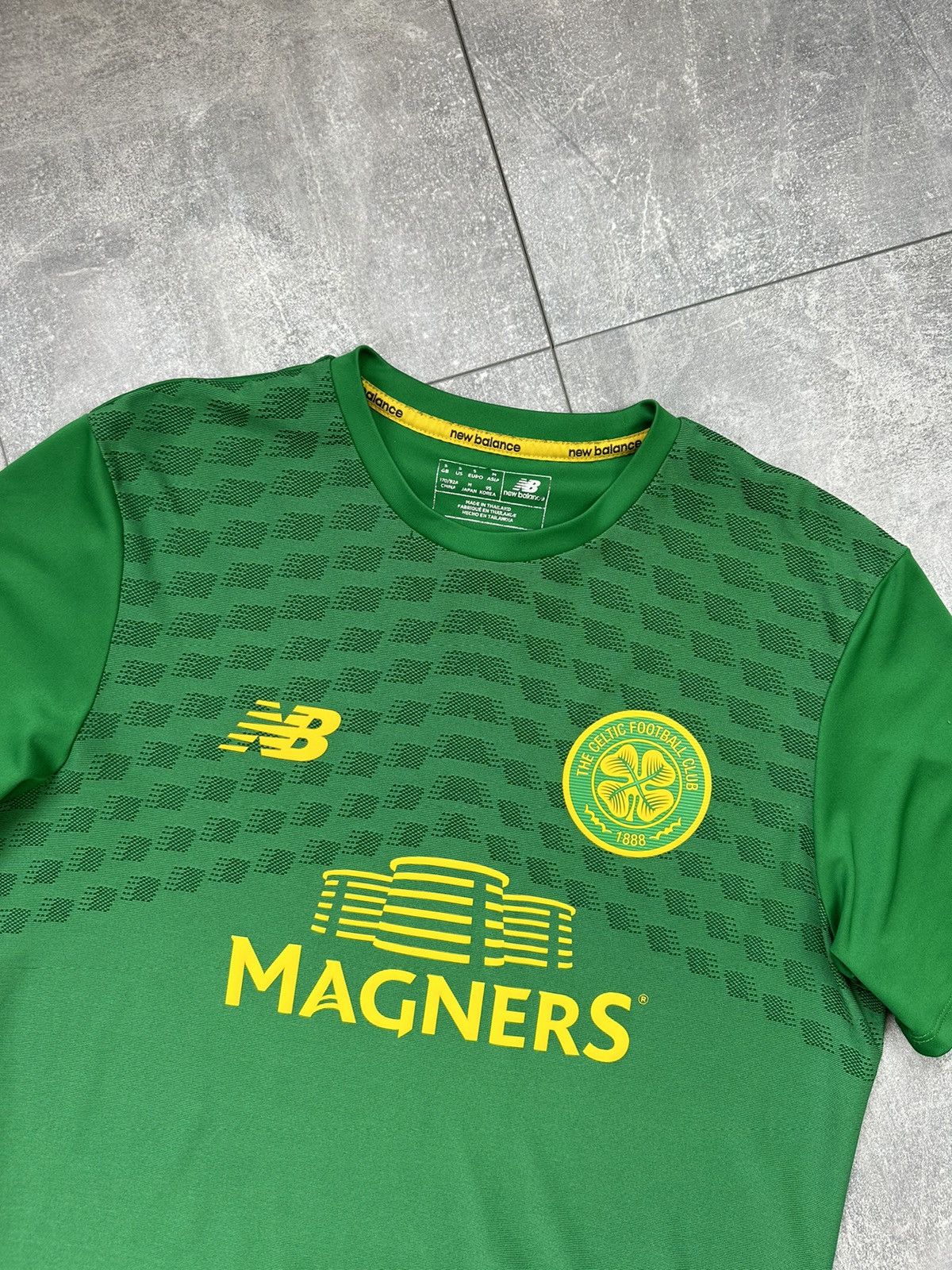 New Balance New Balance Celtic Home Training Soccer Jersey Size US S / EU 44-46 / 1 - 3 Thumbnail